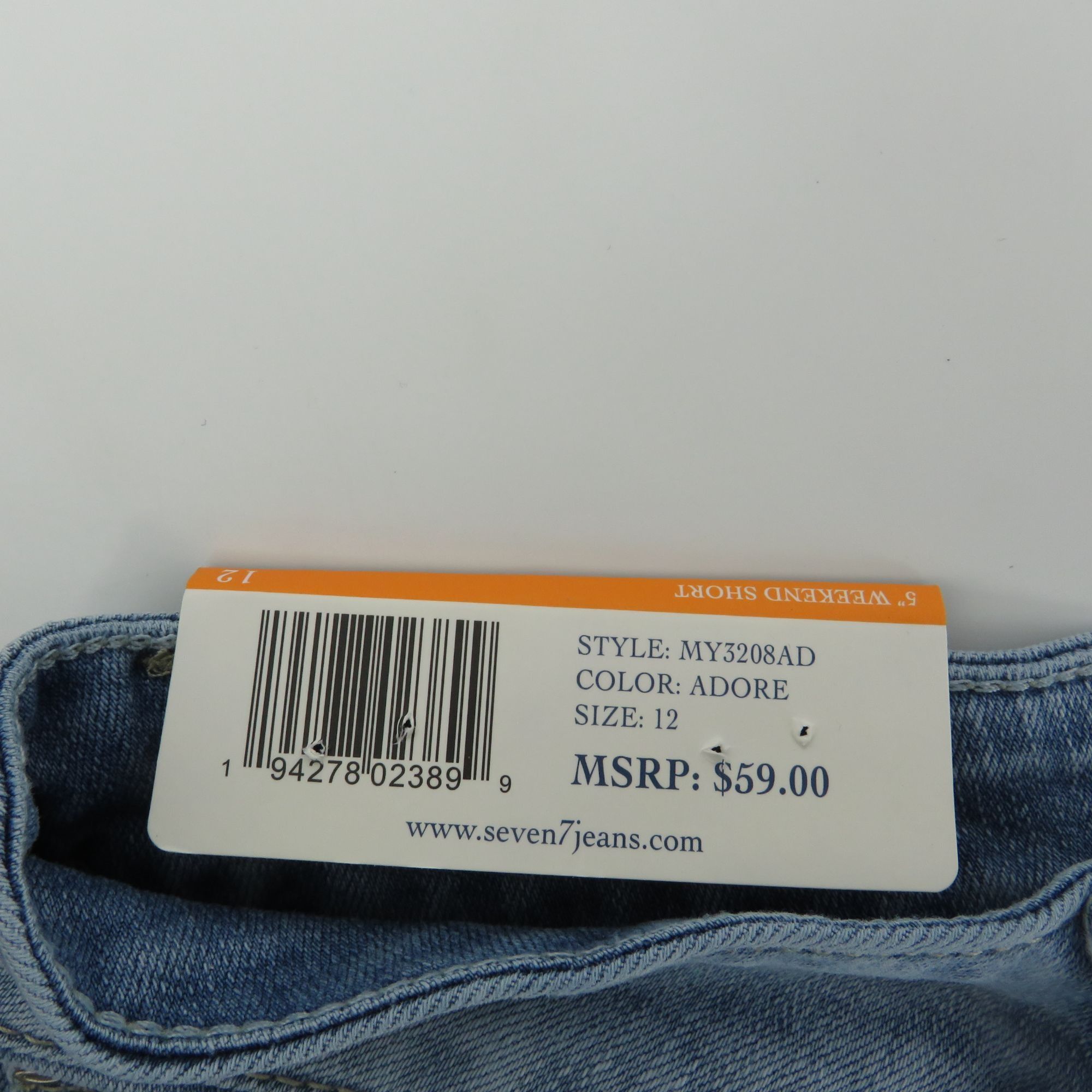 Other Seven7 Womens 5" Weekend Shorts 12 Distressed Denim Fray Hem Size 34" / US 12 / IT 48 - 5 Thumbnail