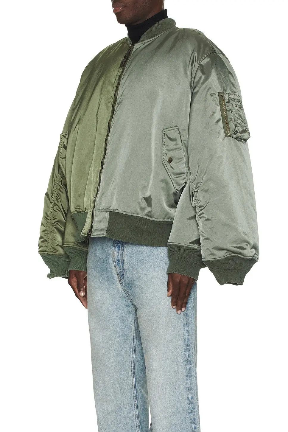 Balenciaga o1w1db11225 Double Sleeve Bomber Jacket in Military Khaki Size US XXS / EU 40 - 5 Thumbnail