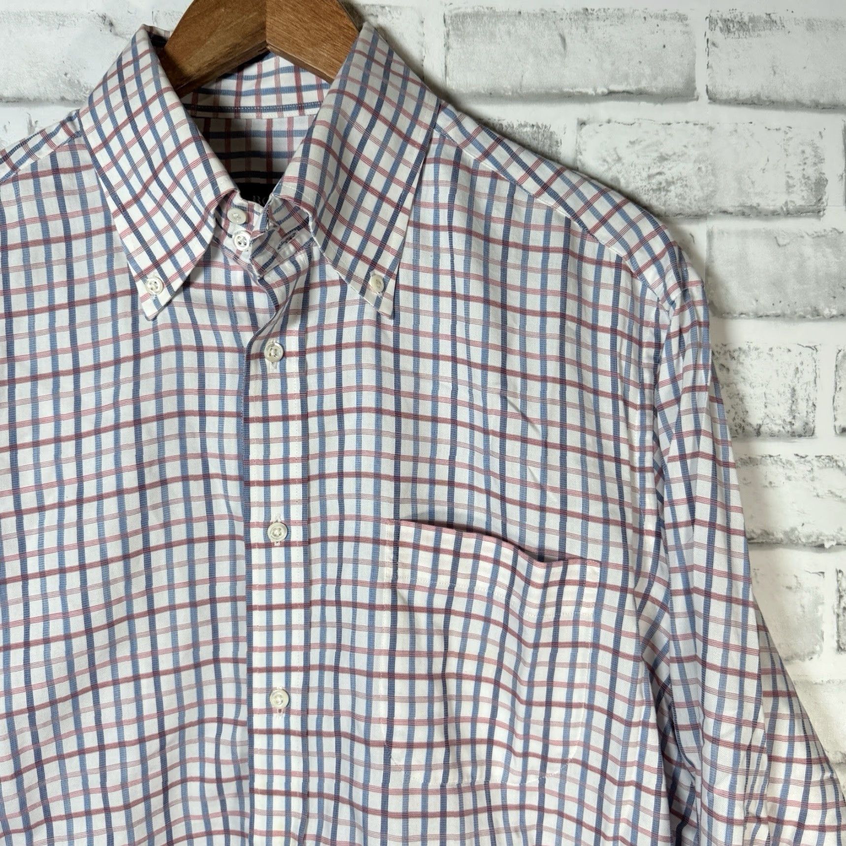 Hugo Boss Hugo Boss White Plaid 100% Cotton Long Sleeve Button Down Shirt Mens Size 41 /16 Size US L / EU 52-54 / 3 - 2 Thumbnail