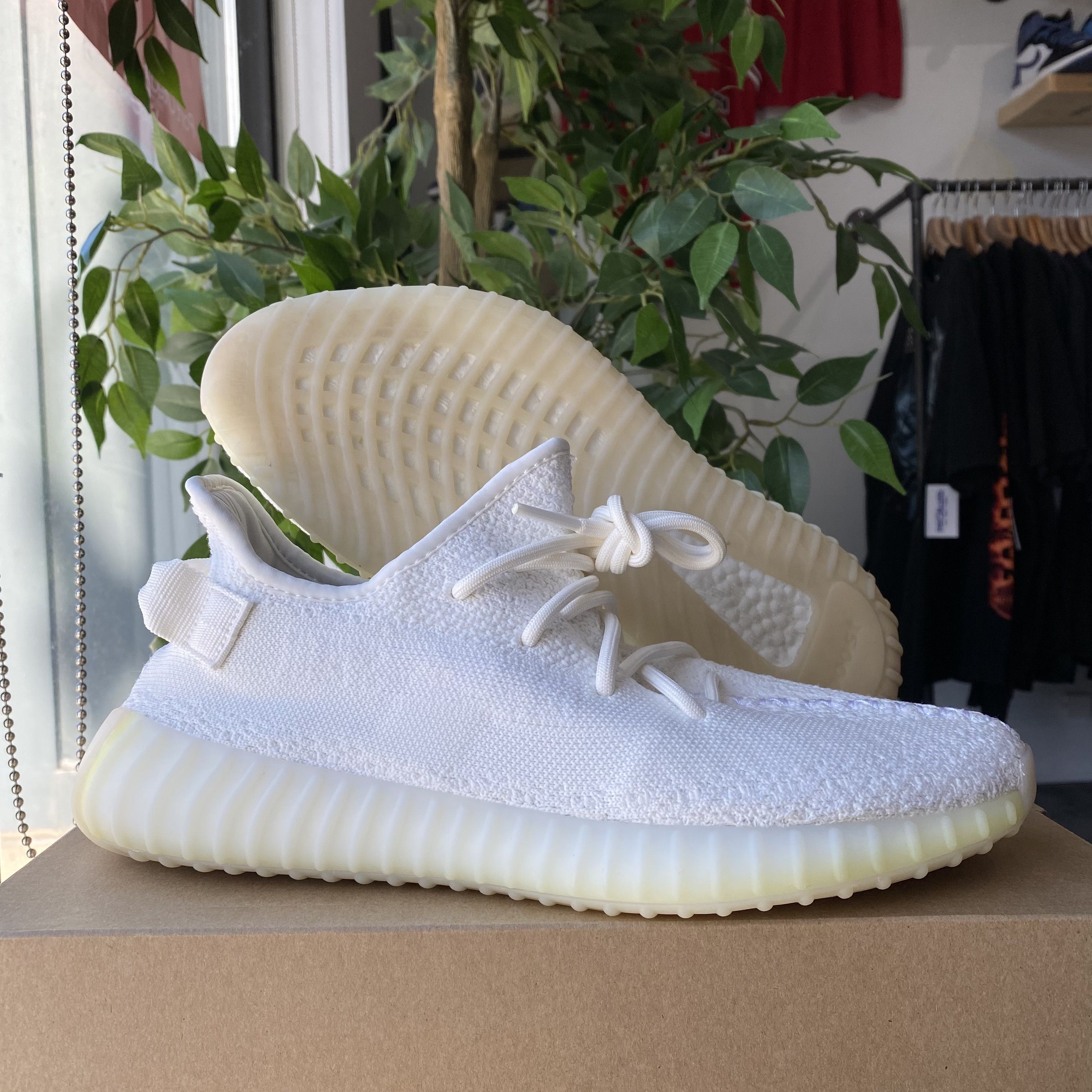 Adidas × Kanye West Yeezy 350 V2 Size US 9.5 / EU 42-43 - 1 Thumbnail