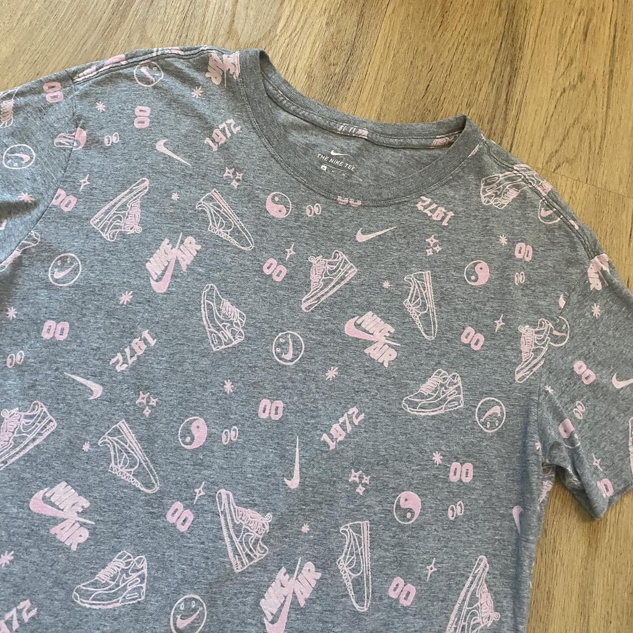 Nike Grey Nike cotton t-shirt with pink details Size US M / EU 48-50 / 2 - 3 Thumbnail