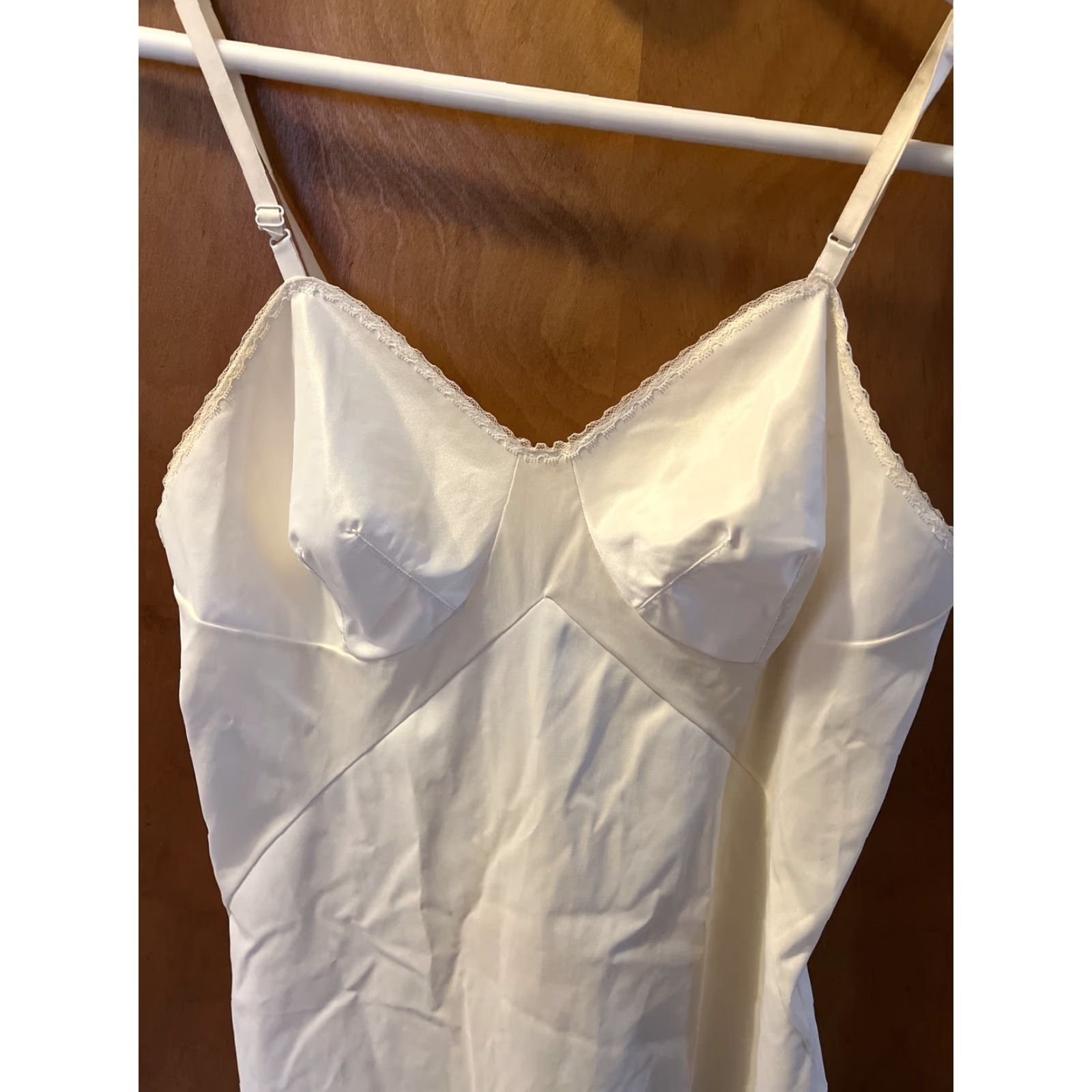 Vintage VINTAGE Vanity Fair Nylon Full Slip Women’s Small Ivory 1970s Rockabilly 34 Chest Size ONE SIZE - 2 Thumbnail