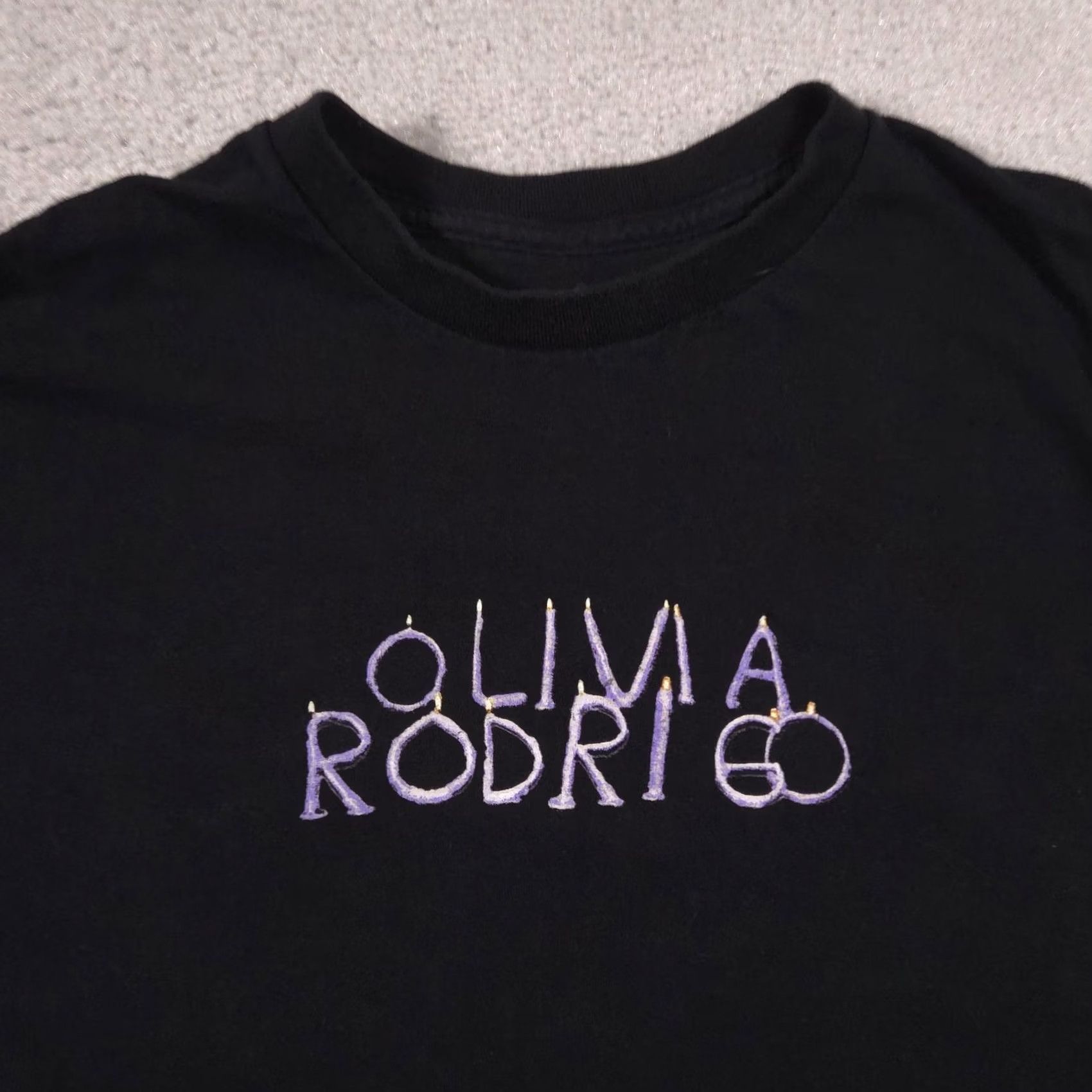 Logo 7 VINTAGE Olivia Rodrigo Shirt Mens L Black Logo Photo Graphic Band Tee Tagless Music Size US L / EU 52-54 / 3 - 4 Thumbnail