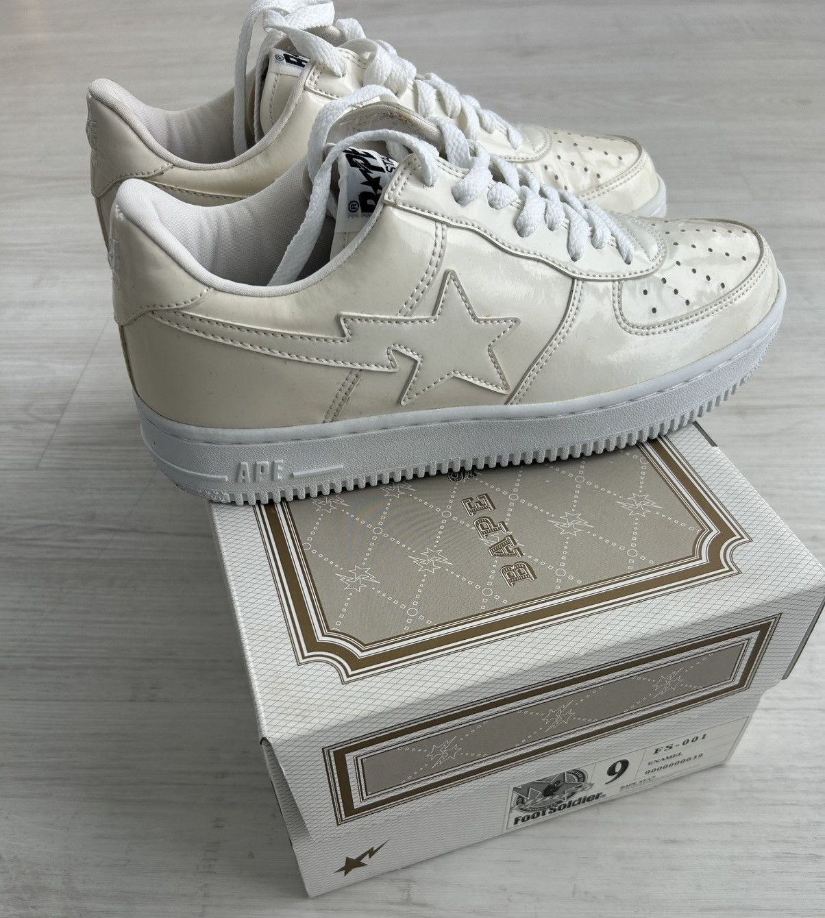 Bape VERY RARE OG 2001 A BATHING APE 1ST PATENT LEATHER BAPESTA Size US 9 / EU 42 - 4 Thumbnail