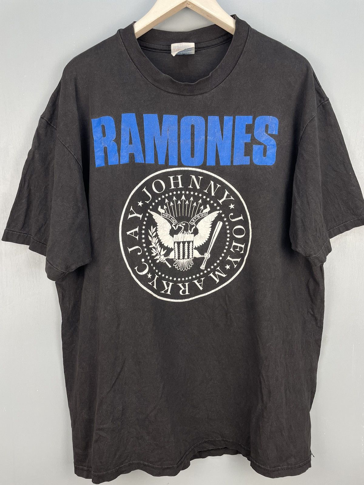 Band Tees Vintage 90s Ramones Adios Amigos Tour punk band t shirt Size US XL / EU 56 / 4 - 3 Thumbnail