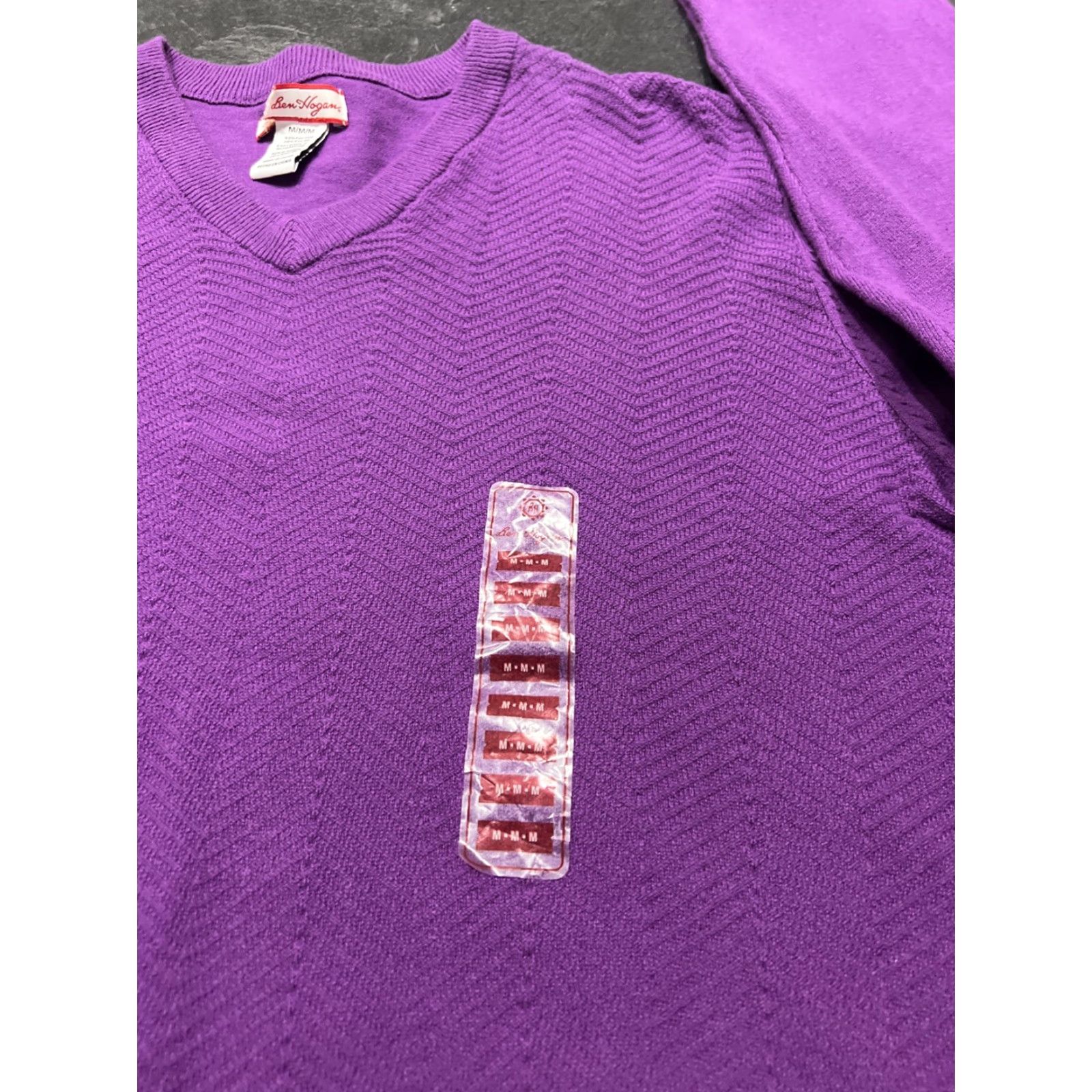 Hogan VINTAGE Ben Hogan Mens Sweater Pullover V-Neck Purple M Knit Chevron All Seasons Golf Mens Size US M / EU 48-50 / 2 - 3 Thumbnail