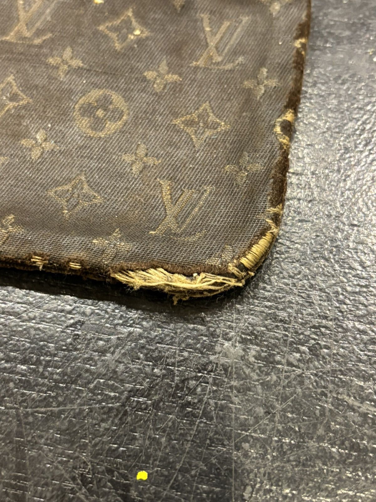 Louis Vuitton Louis Vuitton Monogram Zip Coin Purse Size ONE SIZE - 4 Thumbnail