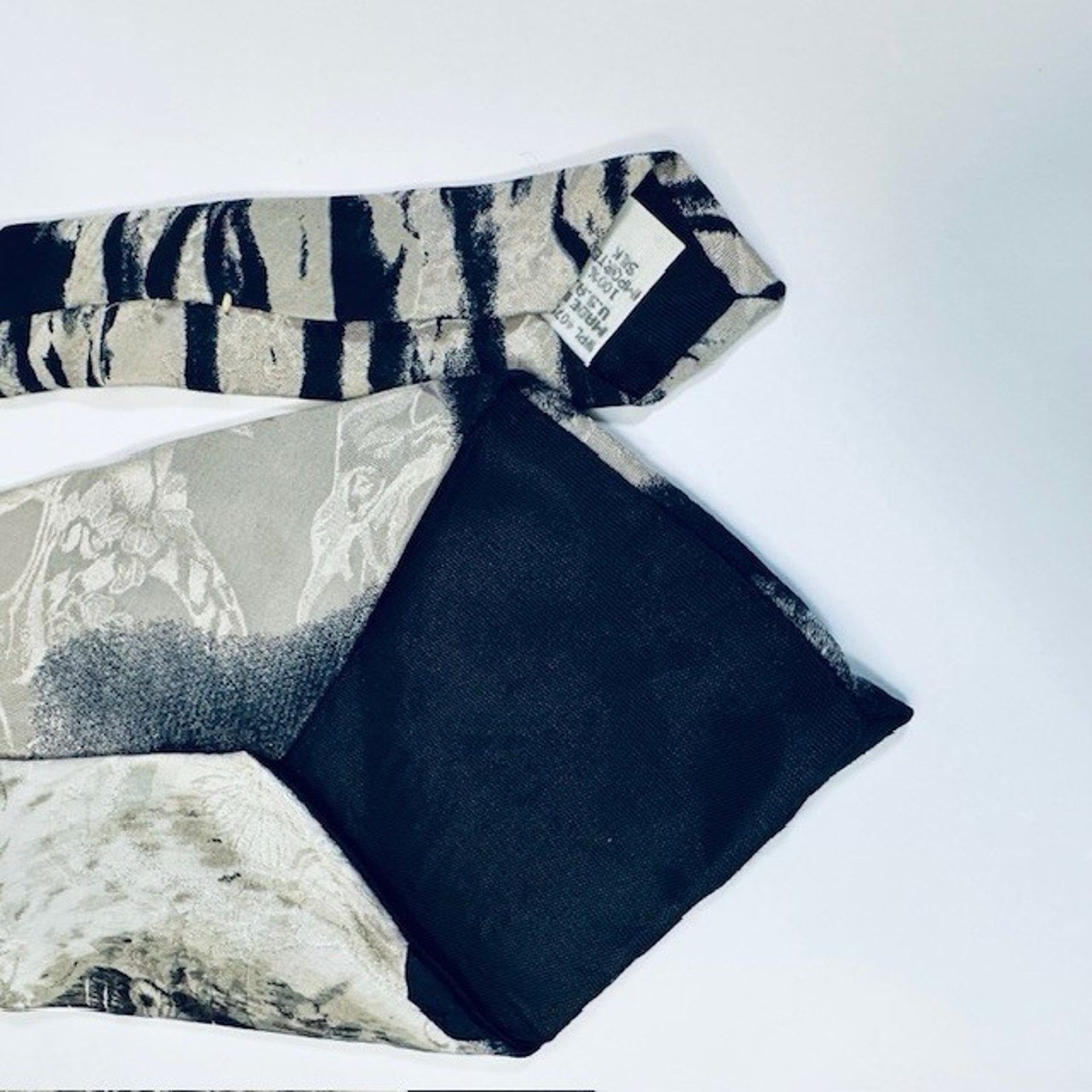 Other Endangered Species Tie Artic Polar Bears, Blk/White/Blu Silk Size ONE SIZE - 6 Thumbnail
