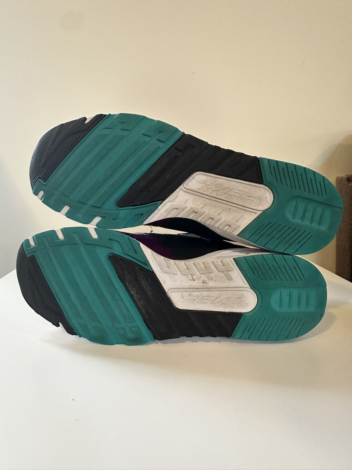 New Balance New Balance 1530 Made In England Size US 10.5 / EU 43-44 - 9 Thumbnail