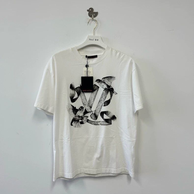 Louis Vuitton Louis Vuitton Peace dove print short sleeves Size US XS / EU 42 / 0 - 1 Thumbnail