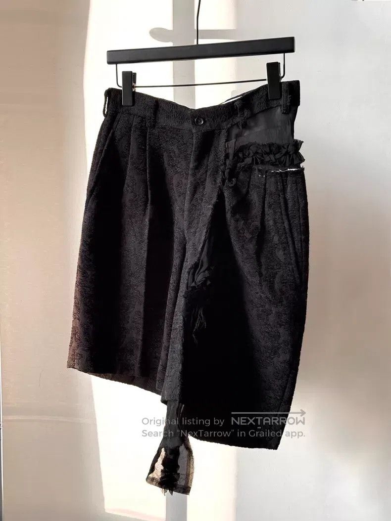 Comme des Garcons Comme des Garcons size S Asymmetric Embroidered Short Pant Size 23" - 1 Thumbnail