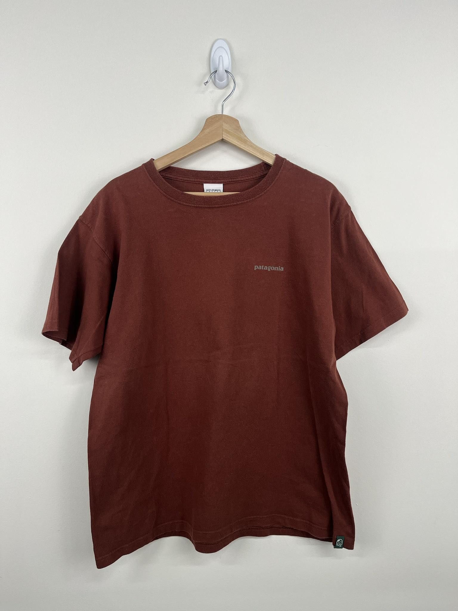 image of 90's Patagonia Hokusai Wave Logo On Back Tee in Brown, Men's (Size Medium)