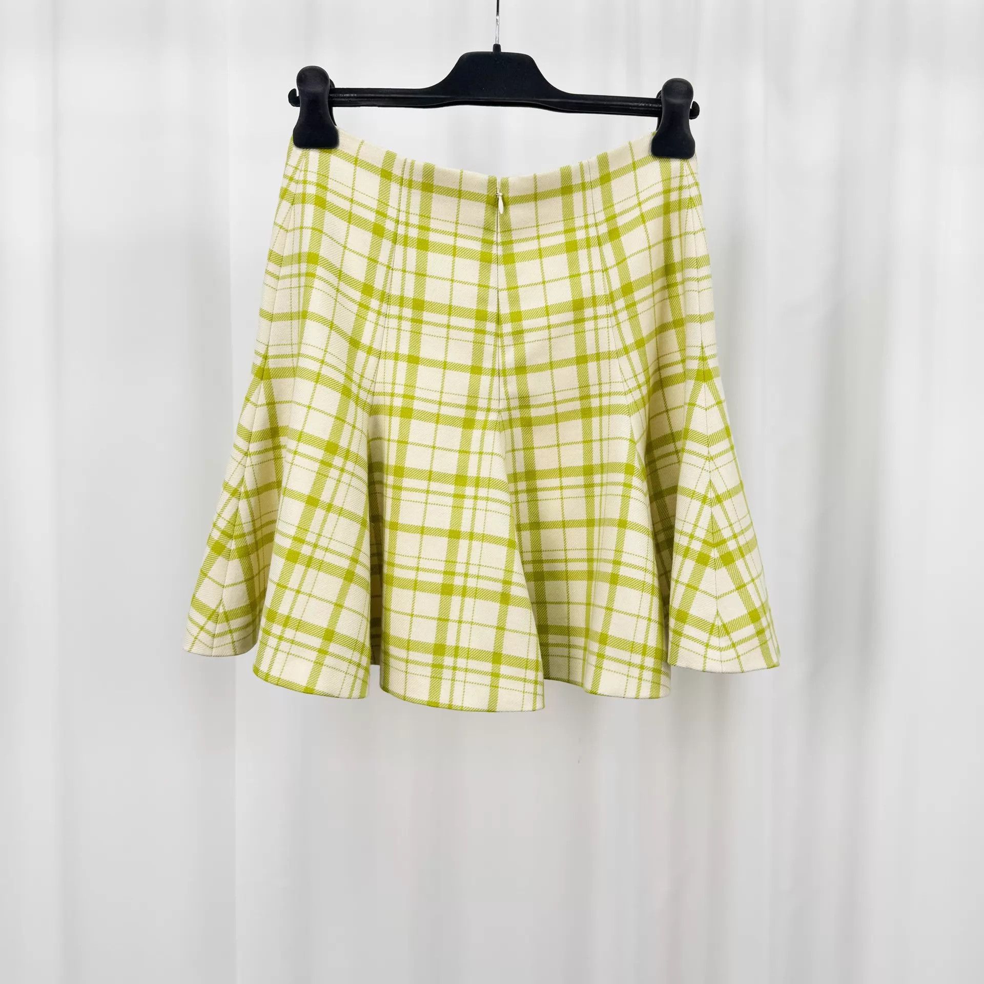 Dior Dior Women's Wool Check Skirt F38 New Size 27" / US 4 / IT 40 - 2 Thumbnail