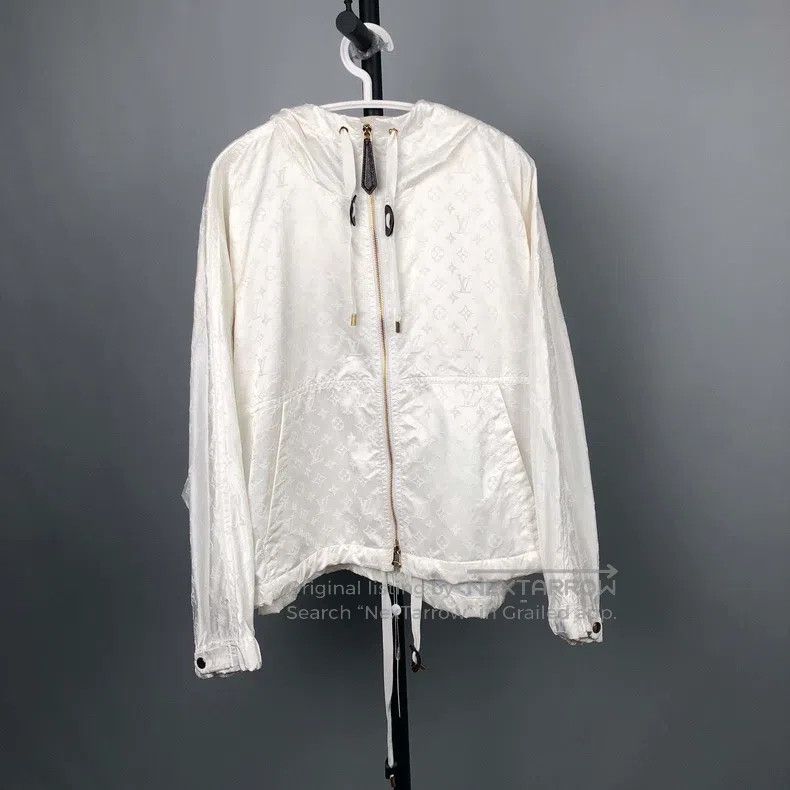 Louis Vuitton Louis Vuitton Polyester assault jacket Size US XXS / EU 40 - 1 Thumbnail