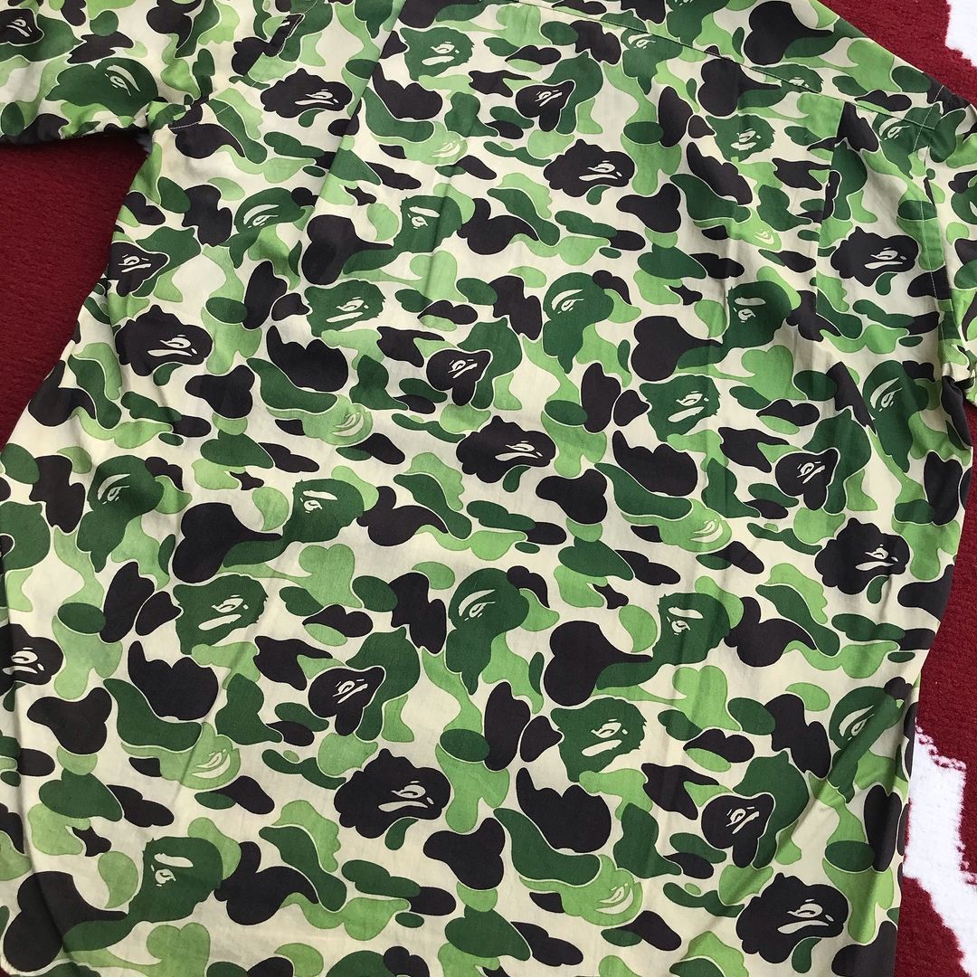 Bape Vintage Bape 1st Camo Button Up S/S Shirt Size US S / EU 44-46 / 1 - 7 Thumbnail