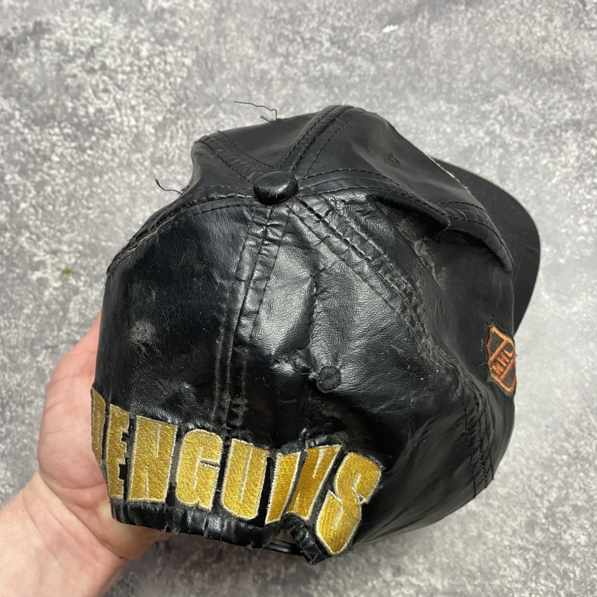 NHL × Sports Specialties × Vintage VTG 90’s Pittsburgh Penguins NHL Specialties leather Cap Size ONE SIZE - 8 Thumbnail