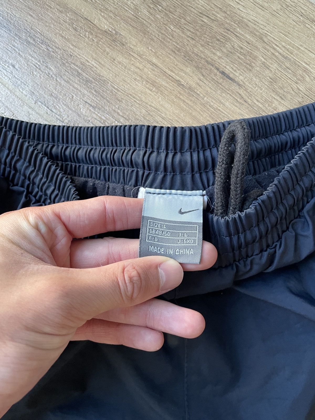 Nike Nike Vintage Nylon Pants Baggy Wide Woven Japanese Drill Y2K Size US 32 / EU 48 - 11 Thumbnail