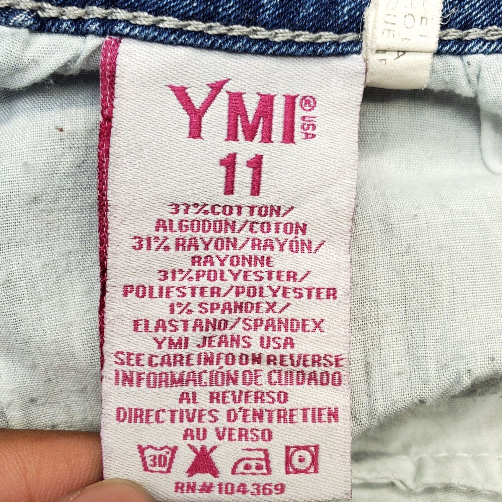 Vintage YMI Womens Size 11 Denim Distressed Acid Wash 5-Pocket Design Jean Shorts Size 32" / US 10 / IT 46 - 7 Thumbnail