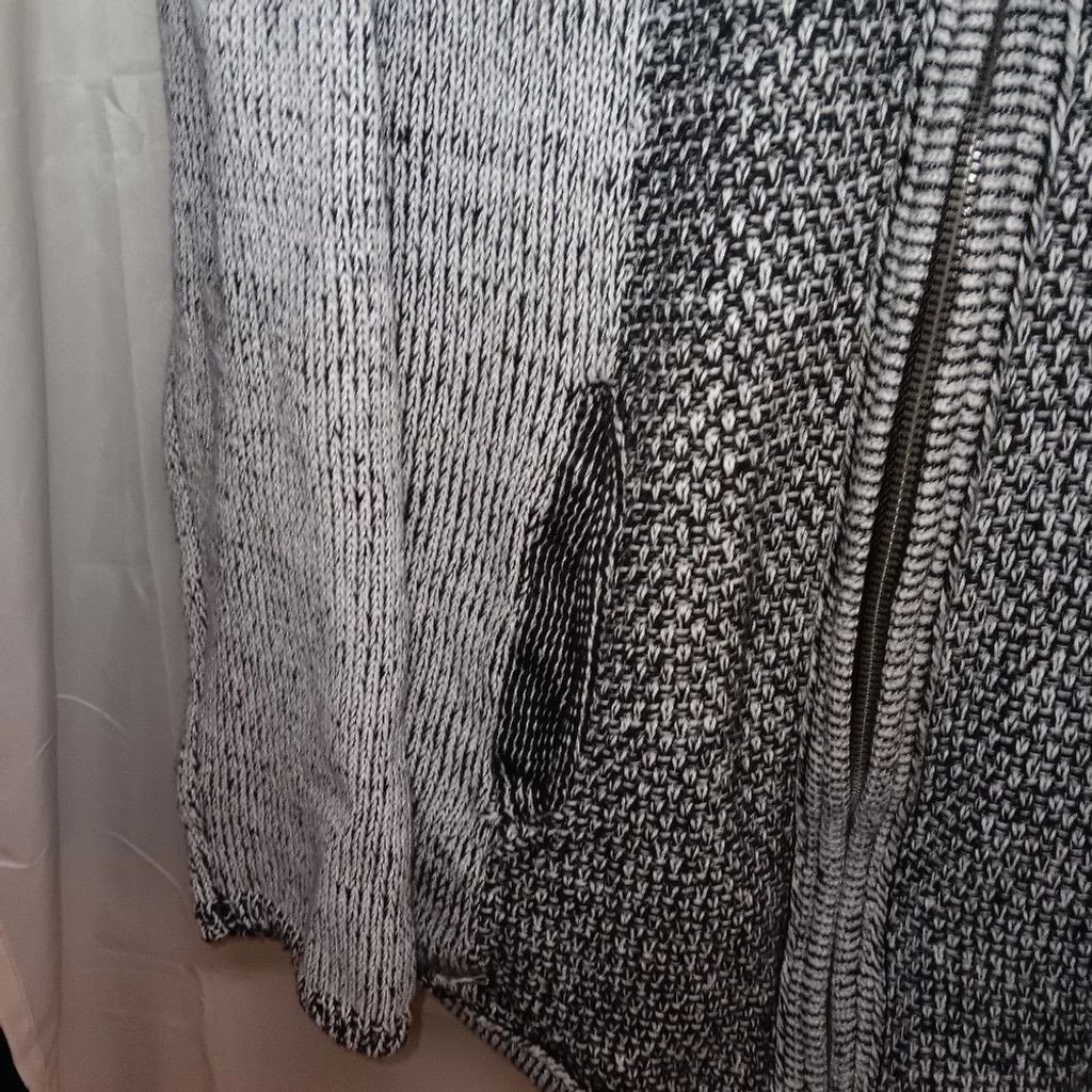 Sahara Club Sahalie, black/gray sweater jacket, womens Large, EUC Size L / US 10 / IT 46 - 6 Thumbnail