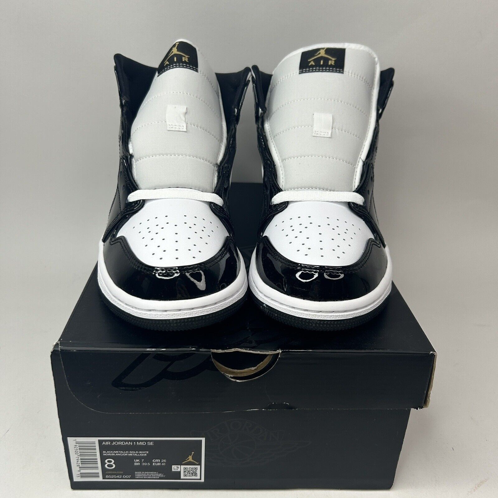 Jordan Brand Nike Air Jordan 1 Mid SE “Patent Black Metallic Gold” 2023 Size US 8 / EU 41 - 2 Thumbnail