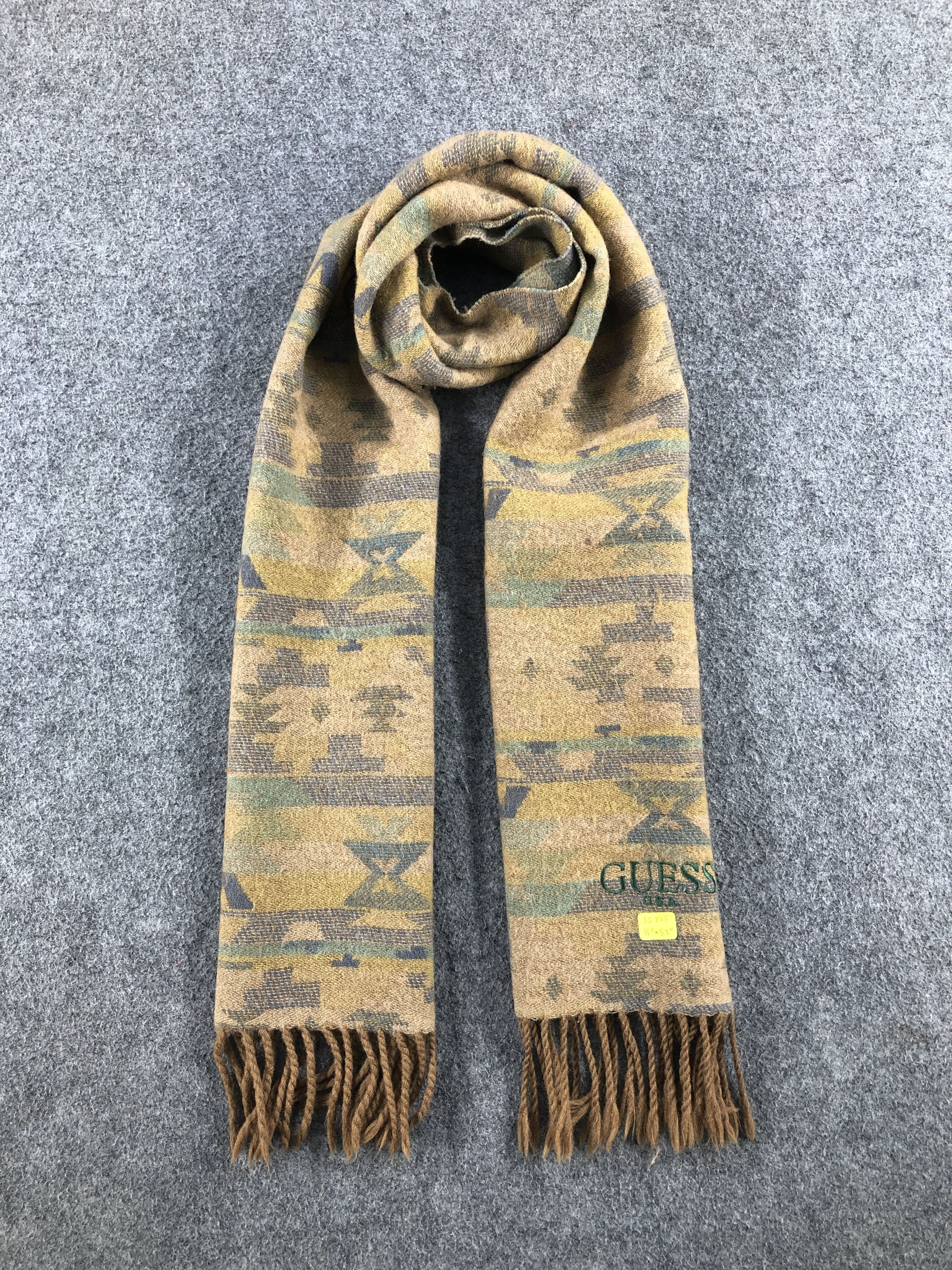Guess Guess Scarf / Muffler / Neckwear Size ONE SIZE - 1 Thumbnail