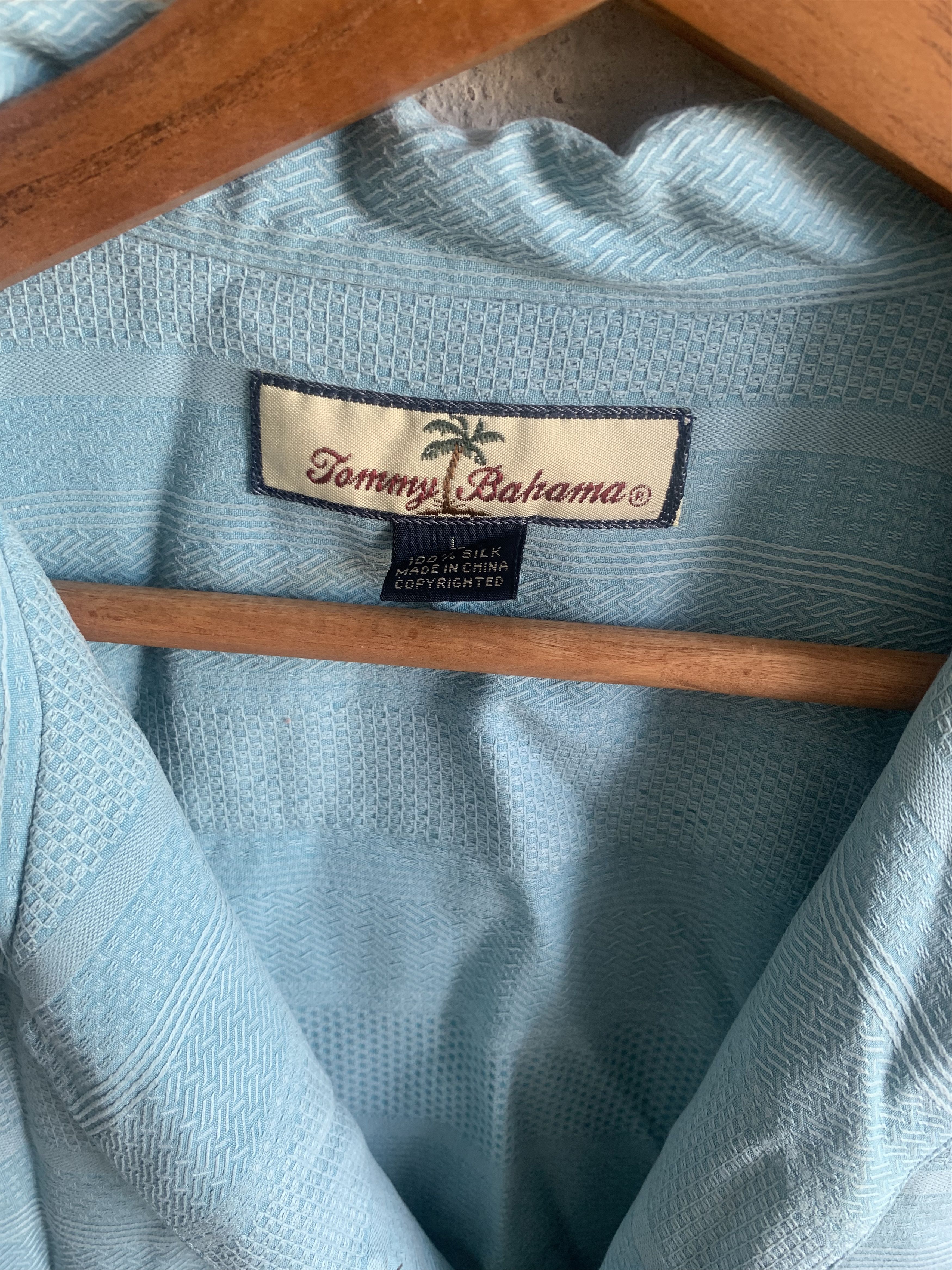 Tommy Bahama Textured Tommy Bahama silk shirt in seafoam light blue L Size US L / EU 52-54 / 3 - 3 Thumbnail