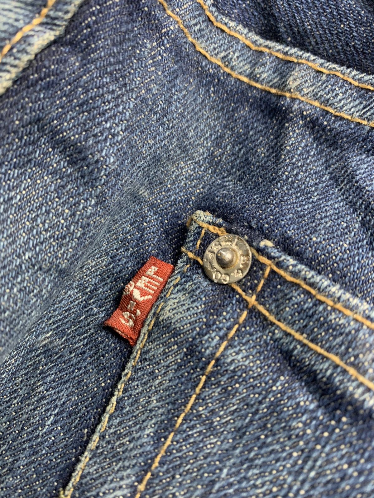 Levi's Vintage Clothing Levis 501XX Big E BuckleBack Jeans pants Size US 34 / EU 50 - 8 Thumbnail