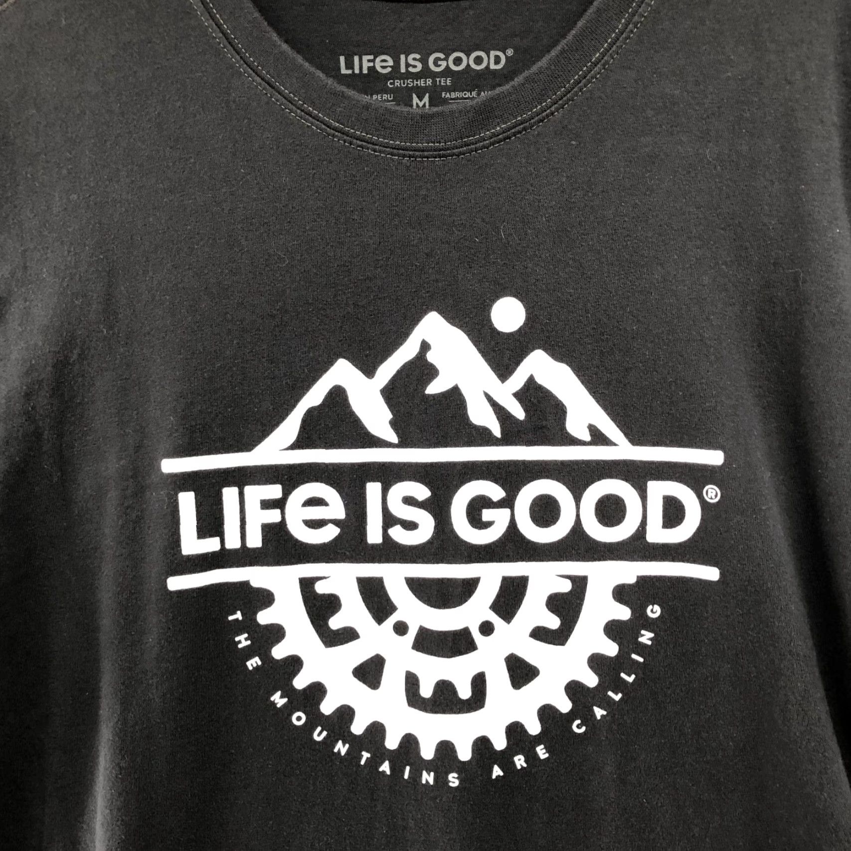 Life is Good Life Is Good Crusher Tee Mens M Mountains Are Calling Graphic Outdoor Hiking Shirt Mens M Gray Size US M / EU 48-50 / 2 - 3 Thumbnail