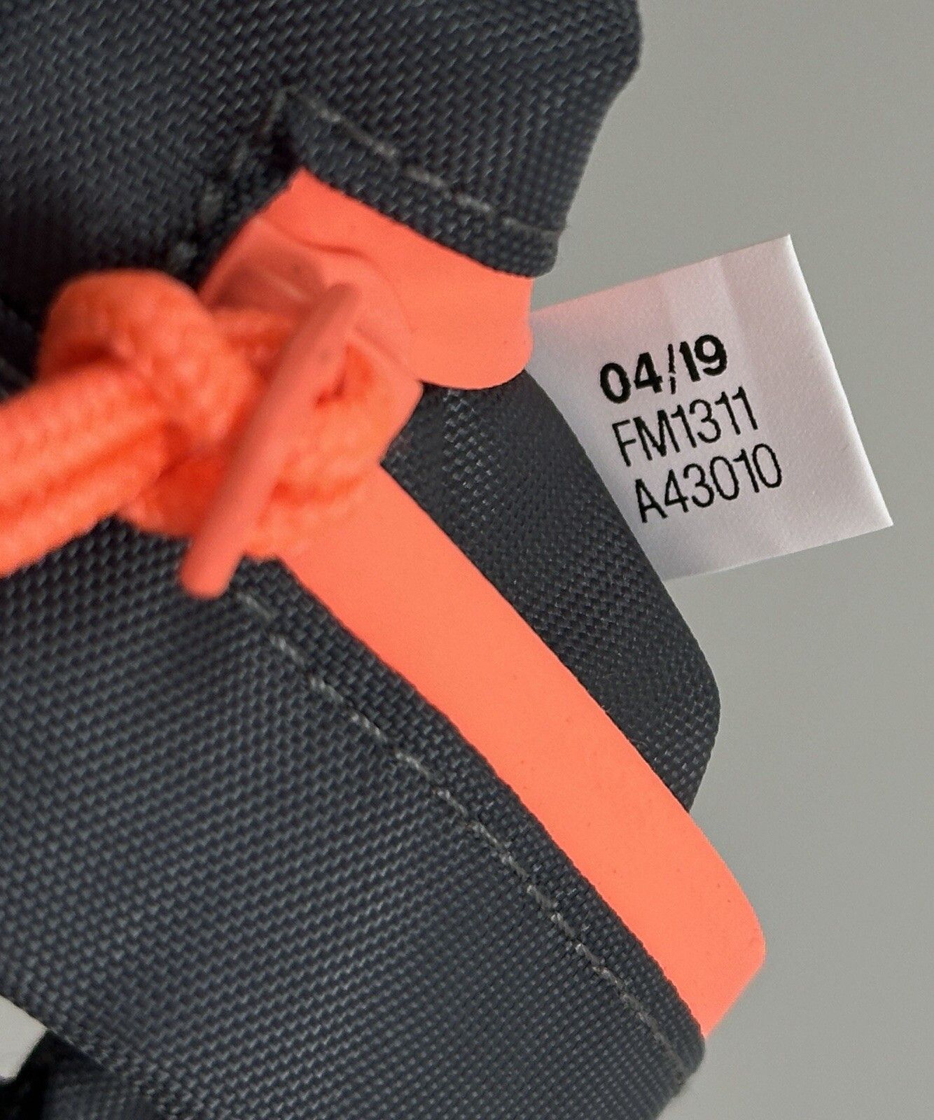 Adidas adidas SIMPLE POUCH M FM1311 Bag Size 26 - 4 Thumbnail