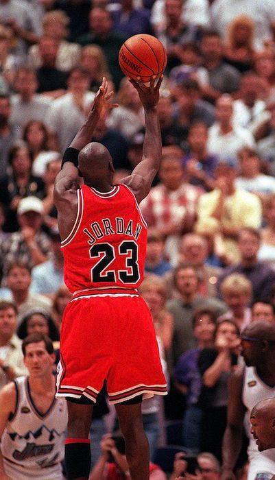 Size 52. 90s Vintage Chicago Bulls Michael Jordan 23 NBA 