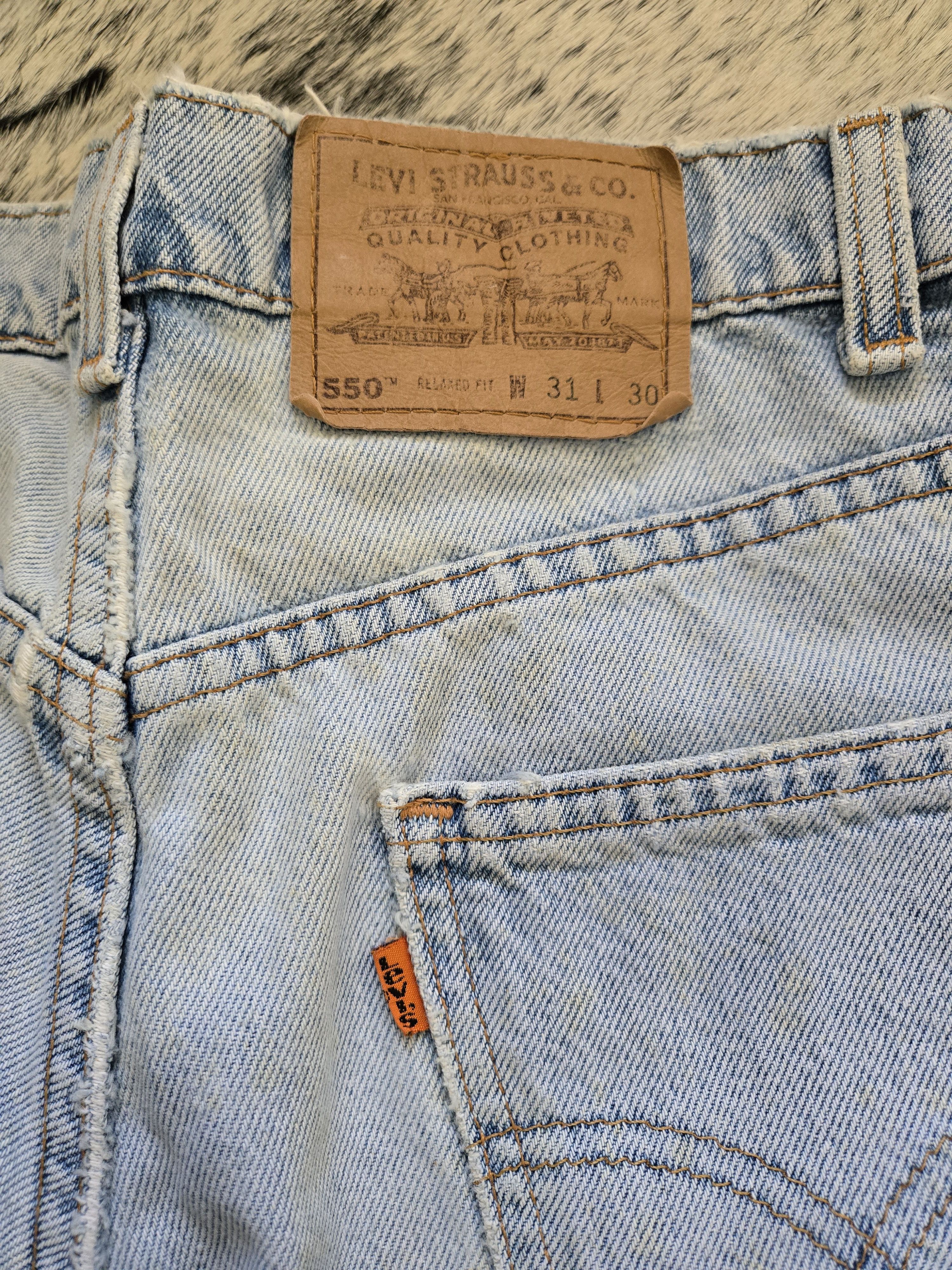 Levi's Vintage Clothing Orange tab 70s Levis 550s 31/30 relaxed fit Size US 31 - 4 Thumbnail