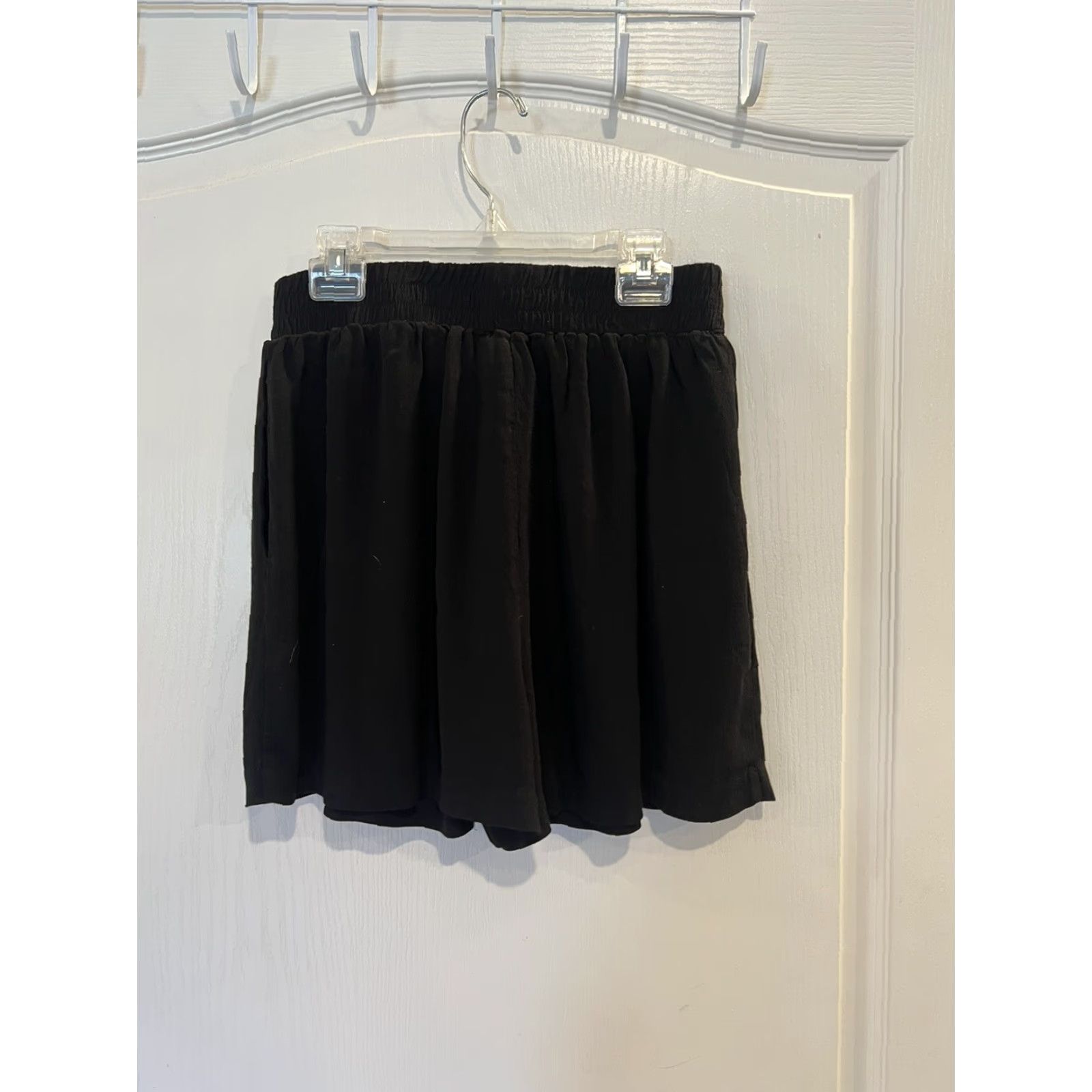 Zara Zara Shorts Women S Black Flowys Flowing? (Note: original words rearranged) Size 28" / US 6 / IT 42 - 3 Thumbnail