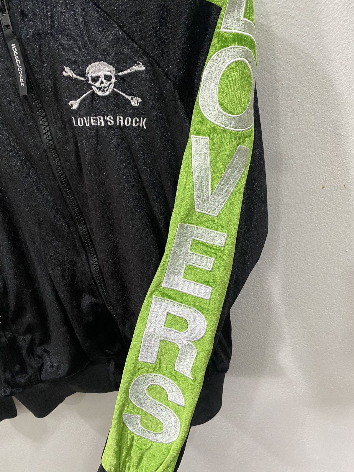 Japanese Brand ✅VINTAGE SUPERLOVERS Lover's Rock velvet embroidered jacket Size US M / EU 48-50 / 2 - 7 Thumbnail