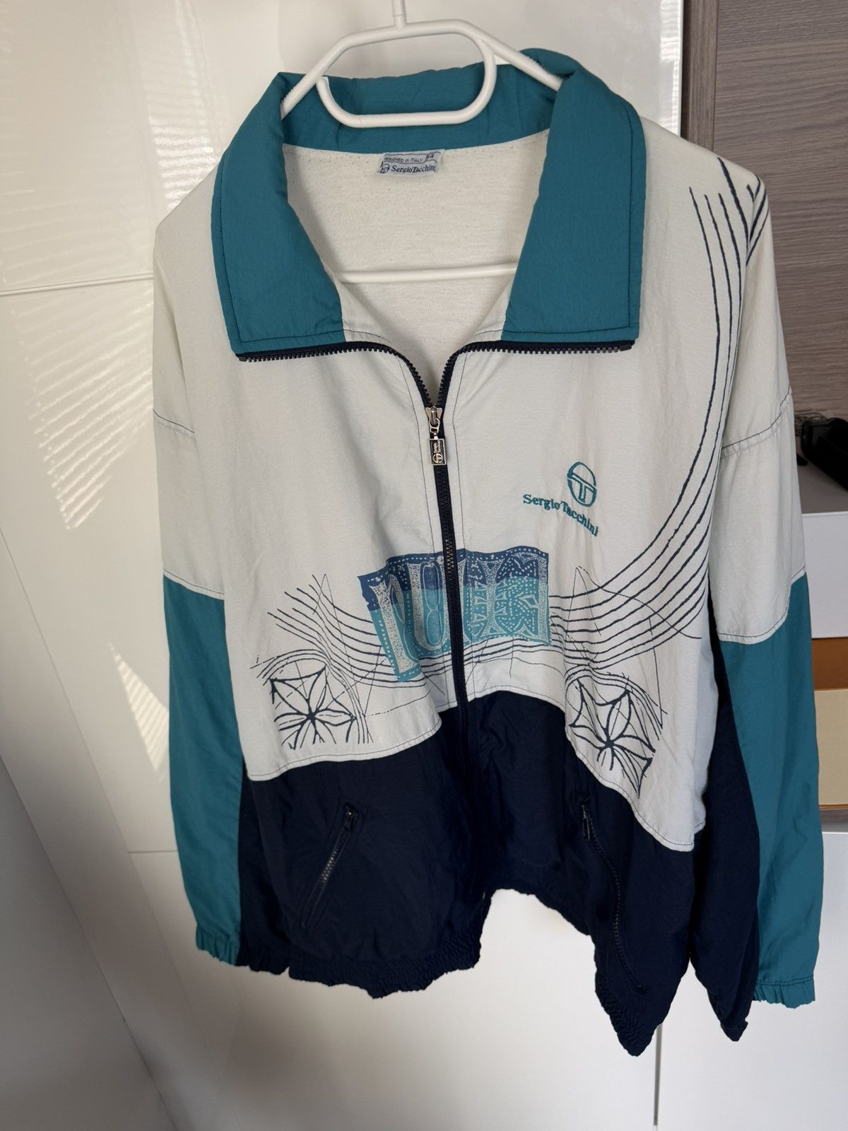 Sergio Tacchini Sergio Tacchini Vintage Italian Style Windbreaker Size US L / EU 52-54 / 3 - 2 Thumbnail