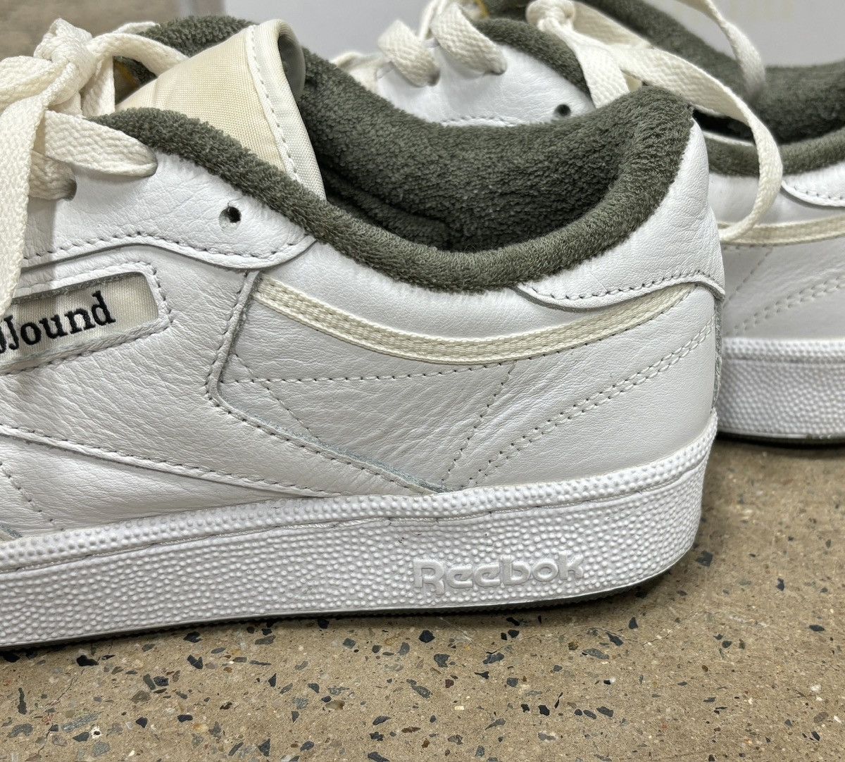 JJJJound × Reebok Reebok Club C JJJJound White Olive Size US 8.5 / EU 41-42 - 7 Thumbnail