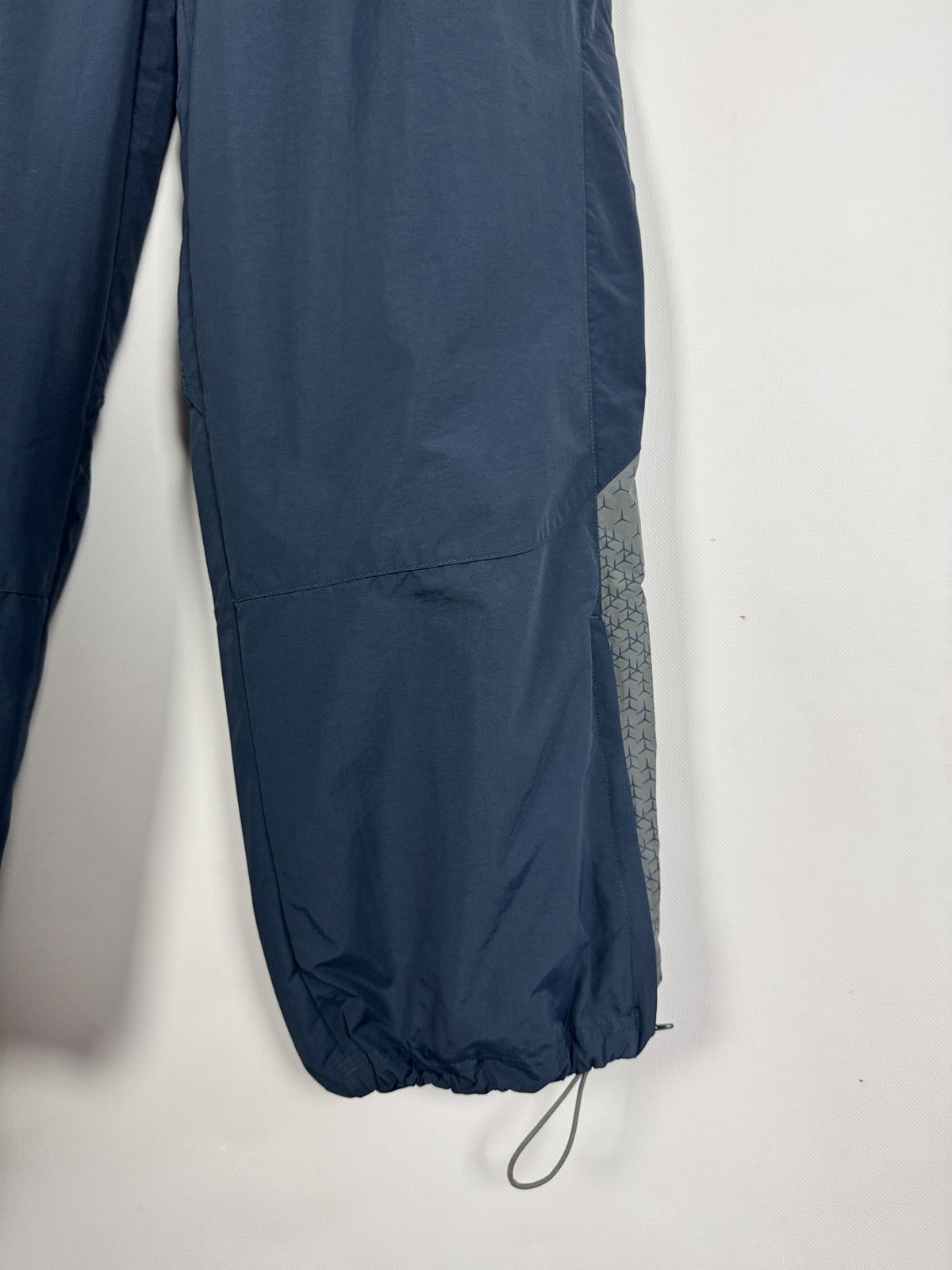 Nike Nike Vintage Track Pants Navy Blue Drawstring Cuffs Y2K XXL Size US 40 / EU 56 - 5 Thumbnail