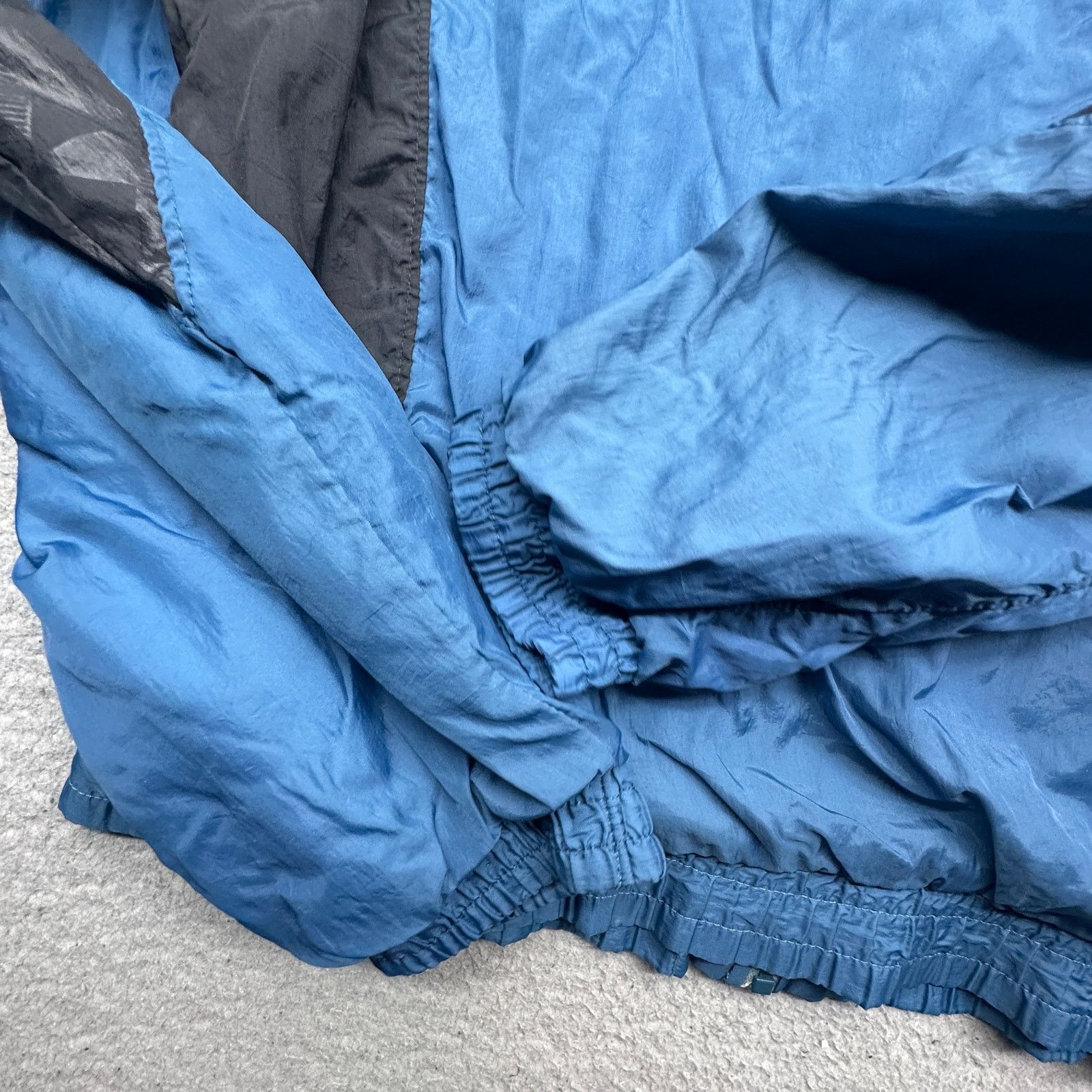 Puma VTG 90s Puma Windbreaker Jacket Men Medium Blue Lined Size US M / EU 48-50 / 2 - 8 Thumbnail