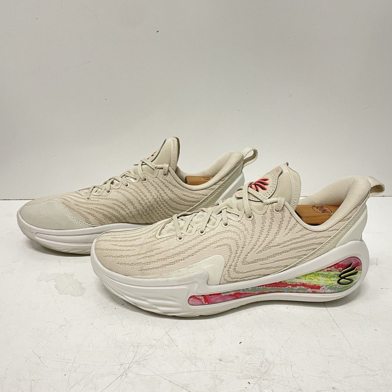 Under Armour Under Armour Curry Flow 12 Saturn Basketball Shoes Sandstorm Size US 9 / EU 42 - 1 Thumbnail