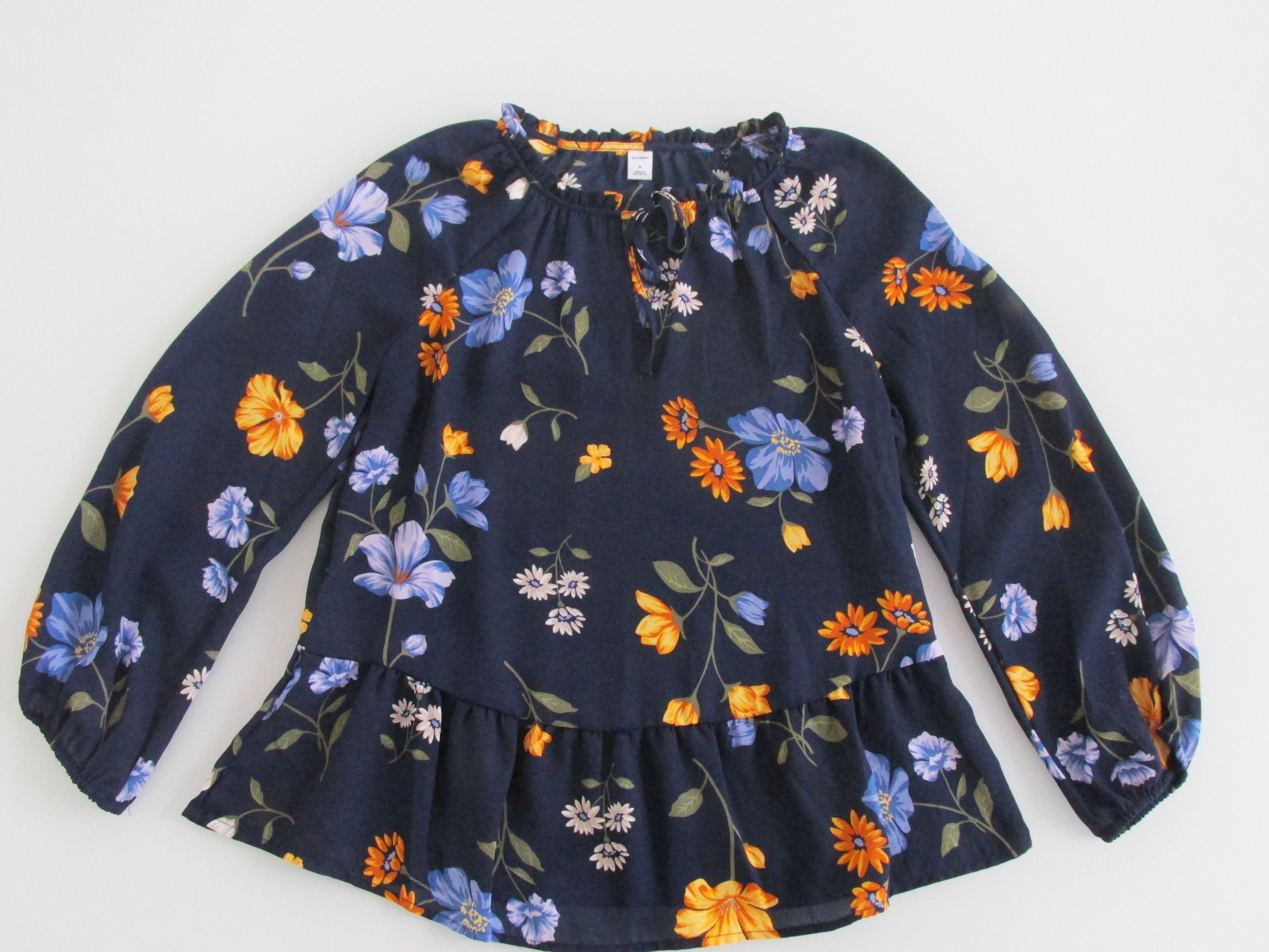 Old Navy Old Navy (NWOT) Women's Long Sleeve Blouse Size Medium Size M / US 6-8 / IT 42-44 - 1 Thumbnail