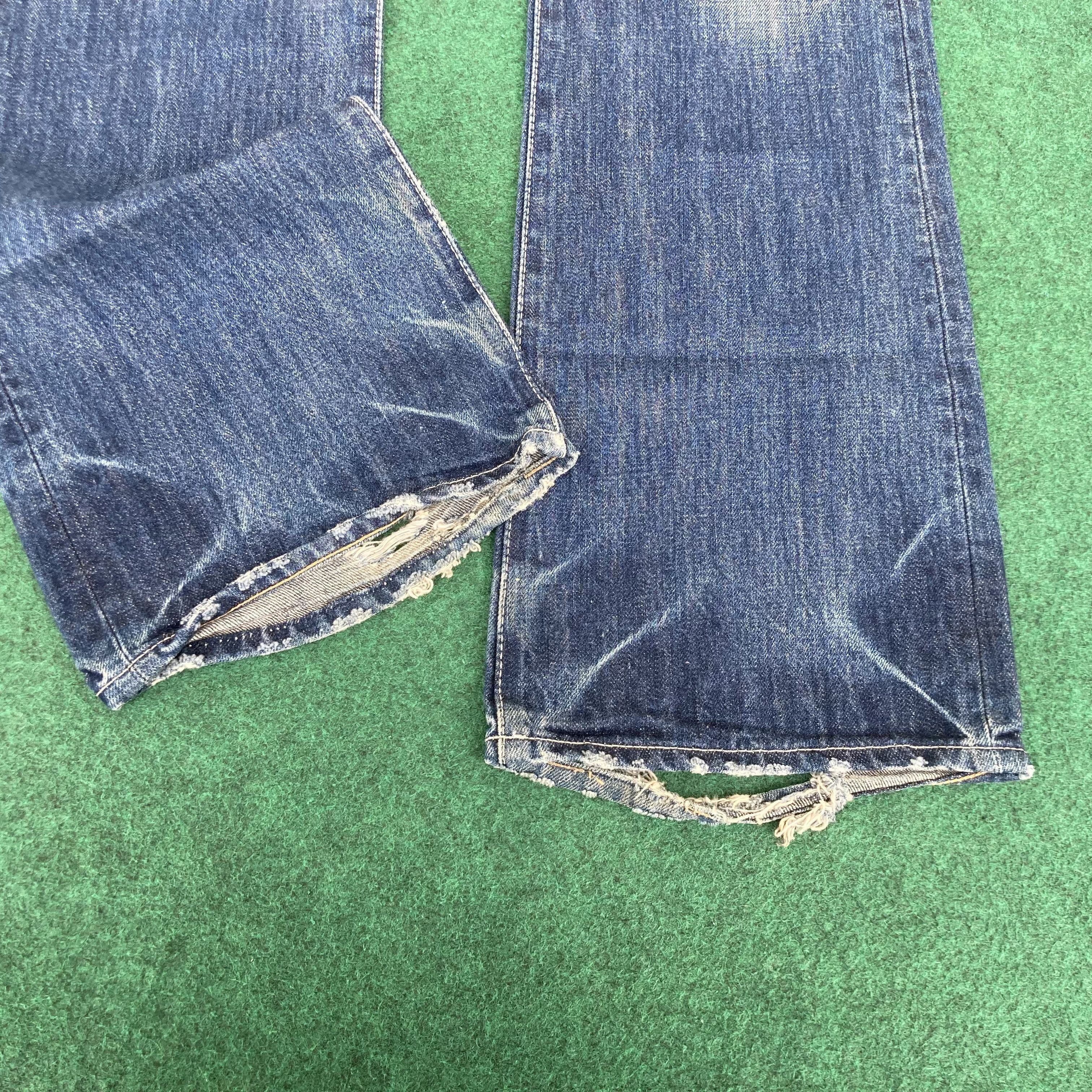Vanquish 32x32.5 VANQUISH flared JAPAN Washed distressedJeans Size US 32 / EU 48 - 9 Thumbnail