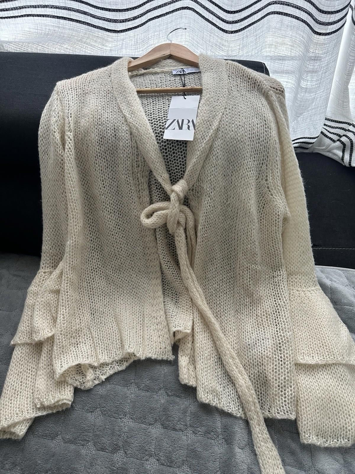 Zara Zara Cardigan With ruffled Sleeves Size L Size L / US 10 / IT 46 - 1 Thumbnail