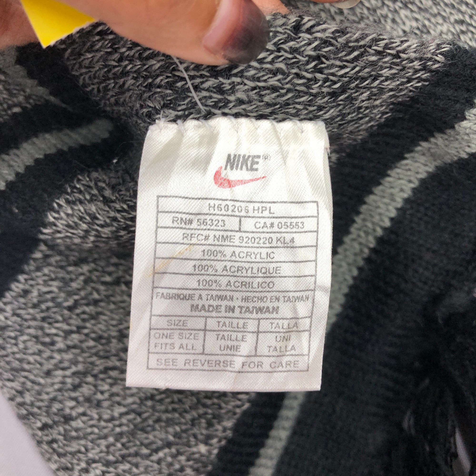 Nike Vintage Nike Scarf Muffler Knit Wool Fringe Knitted Scarves Size ONE SIZE - 6 Thumbnail