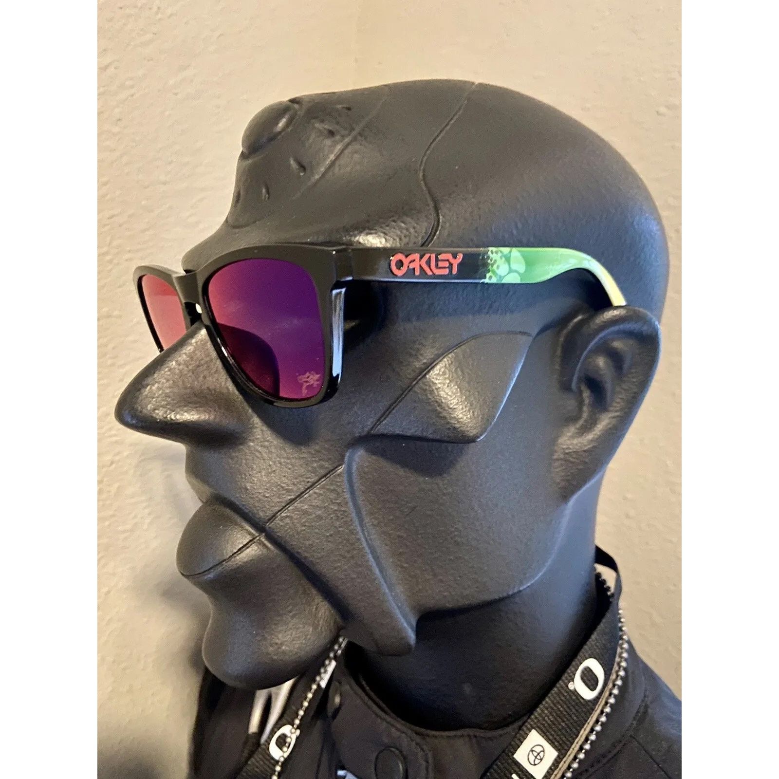 image of New Oakley Camo Jupiter Frogskins Sunglasses Iridium, Men's