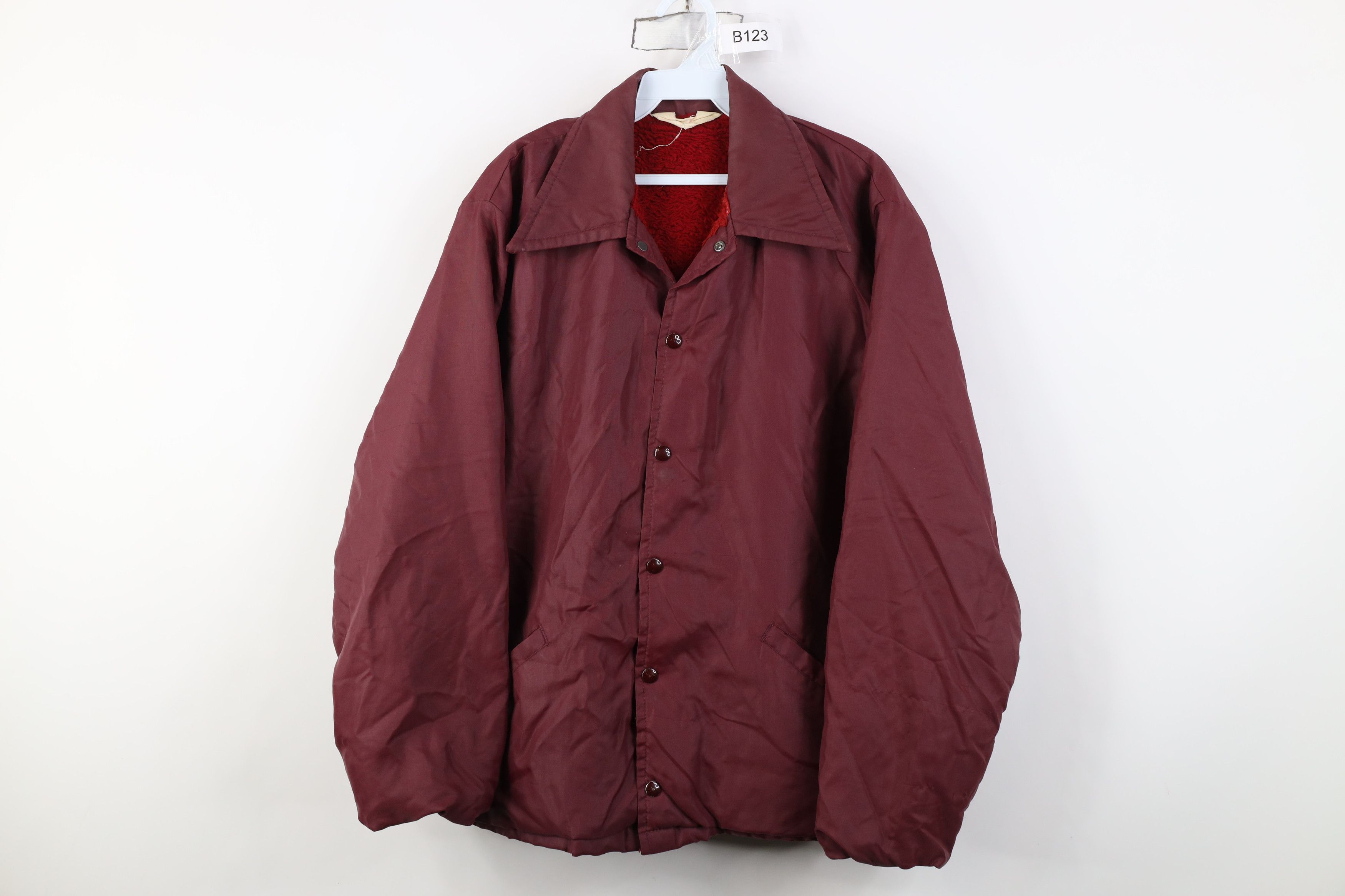 Vintage Vintage 70s Streetwear Coaches Windbreaker Jacket Red USA Size US L / EU 52-54 / 3 - 1 Thumbnail