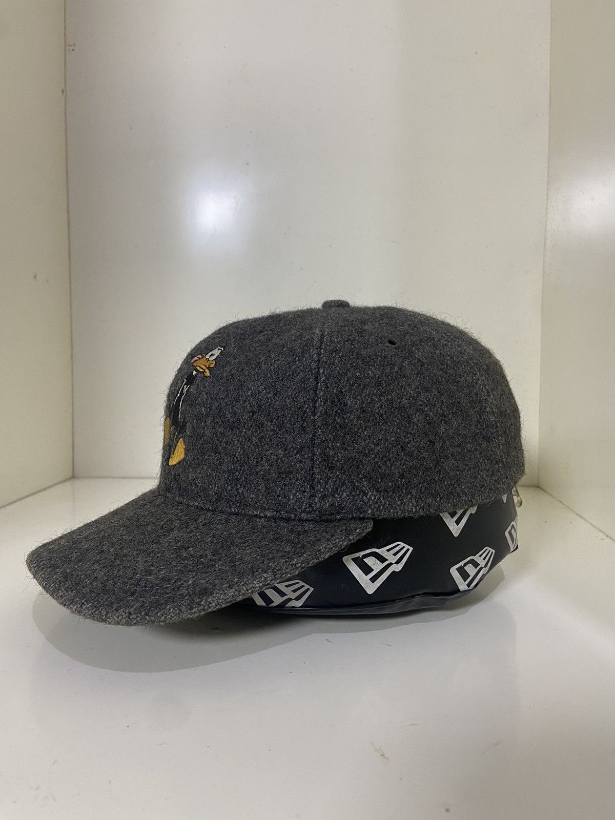 Vintage × Warner Bros vintage 90s warner bross bugs bunny hat Size ONE SIZE - 5 Thumbnail