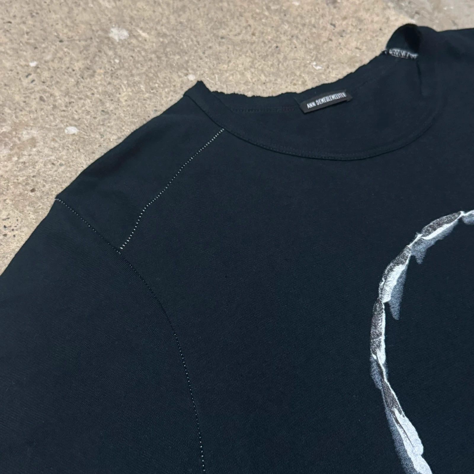Ann Demeulemeester Ann Demeulemeester feather painted scar stitch t-shirt Size US M / EU 48-50 / 2 - 3 Thumbnail