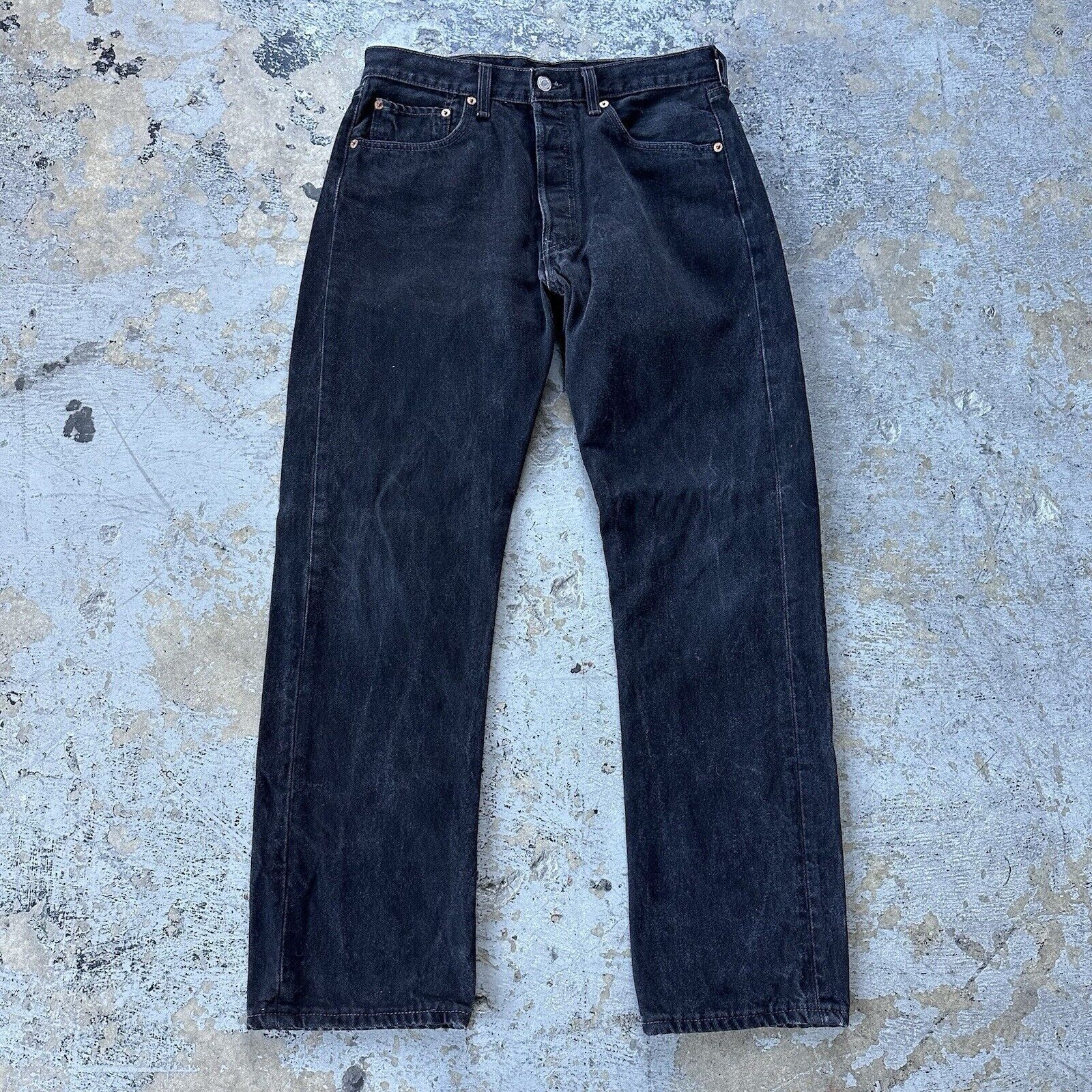 Levi's × Vintage Vintage 90s Levi’s 501 Black Straight Denim Jeans 33x30 Size US 33 - 1 Thumbnail