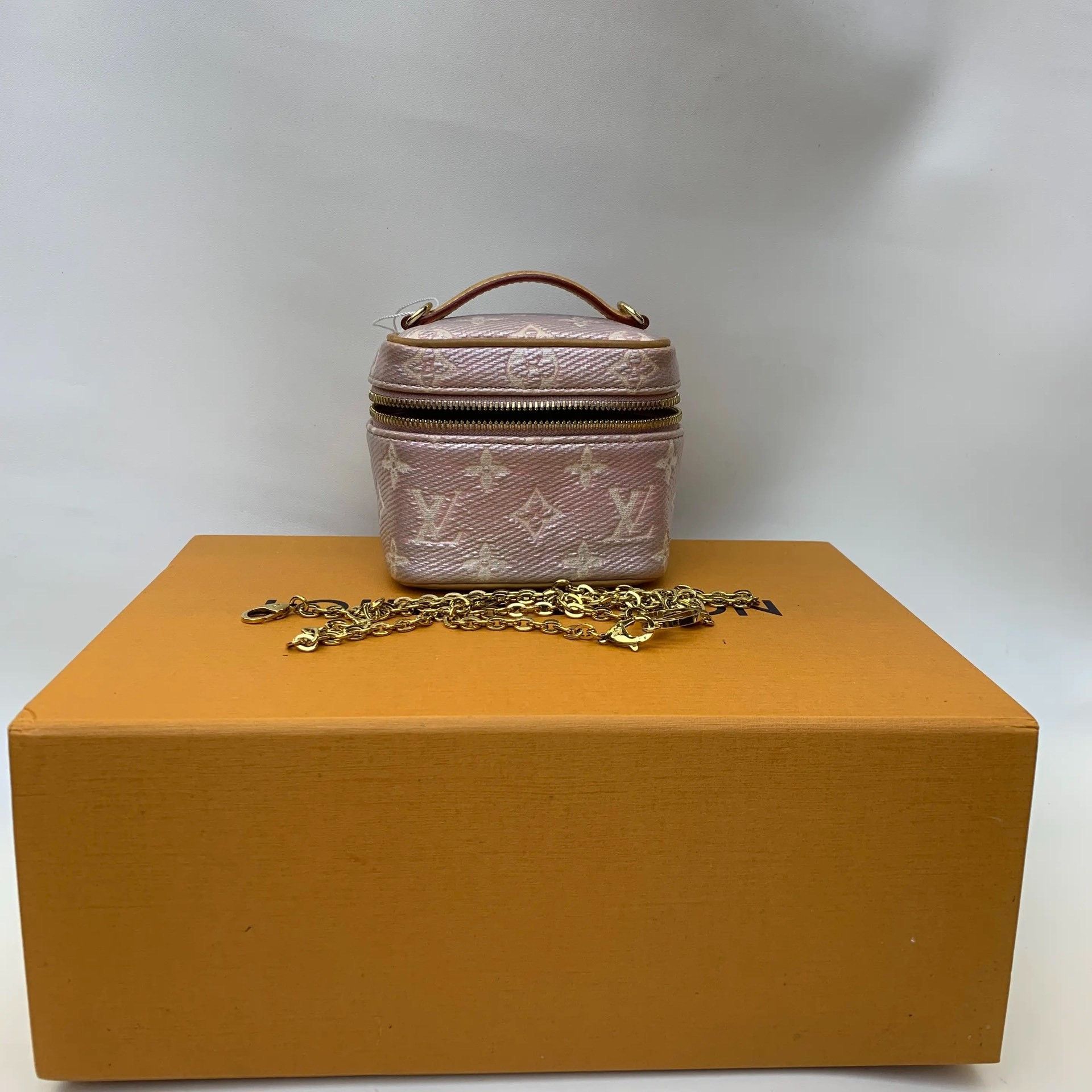 Louis Vuitton Pre-loved Bag Very good condition Size ONE SIZE - 1 Thumbnail