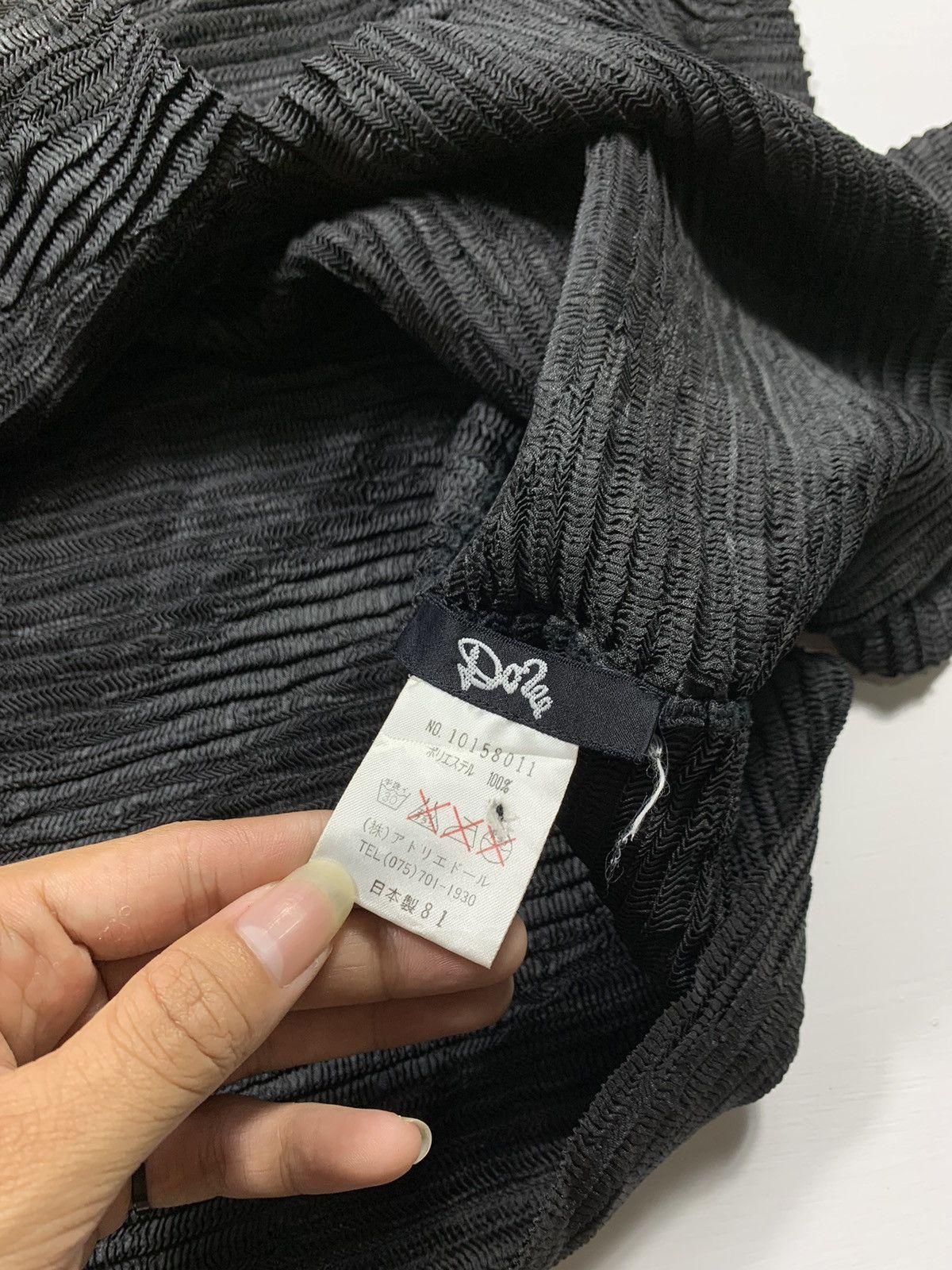 Issey Miyake ❤️‍🔥BINDING OFFER❤️‍🔥 Japanese Pleated Long sleeve issey style Size US M / EU 48-50 / 2 - 5 Thumbnail