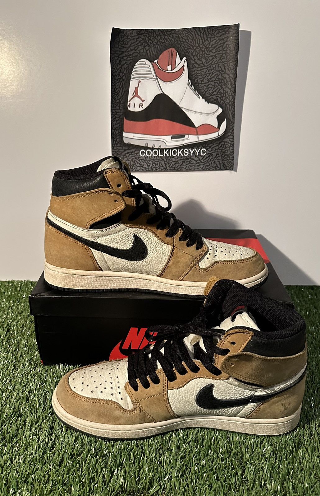 Jordan Brand Jordan 1 Retro High Rookie Of The Year Size US 9.5 / EU 42-43 - 2 Thumbnail